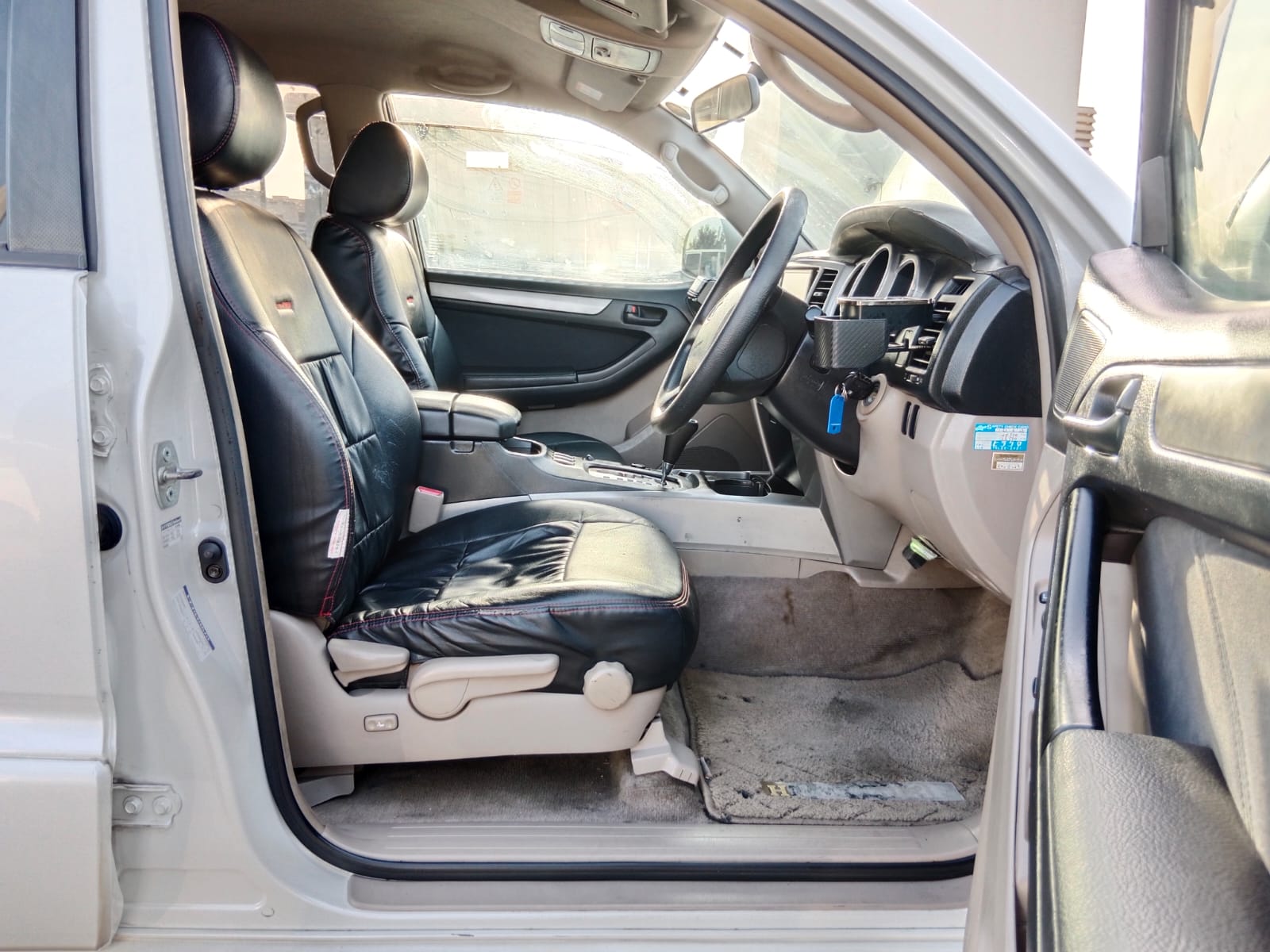 7816  TOYOTA HILUX SURF 2.7 A/T WHITE