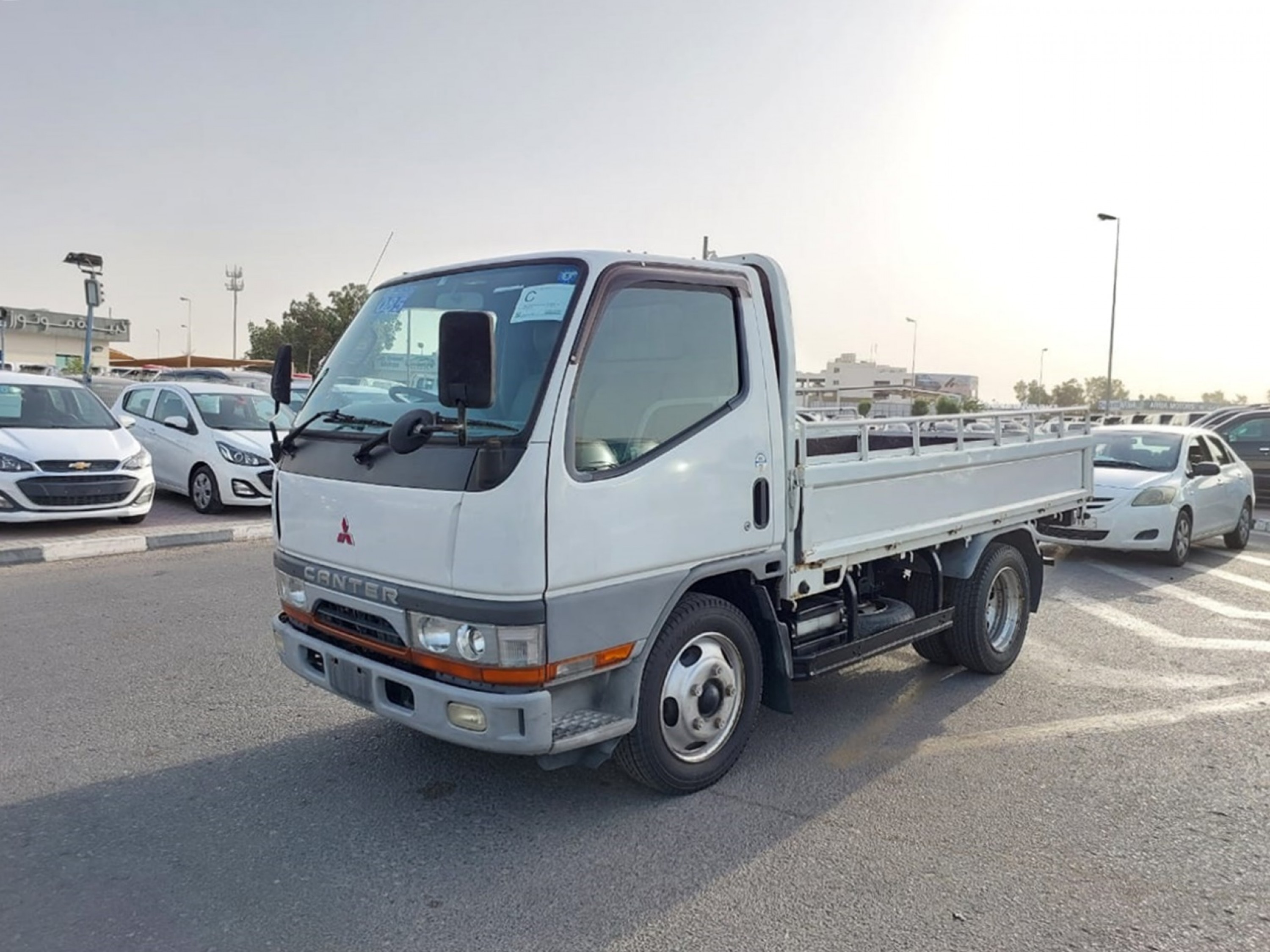 MITSUBISHI Canter