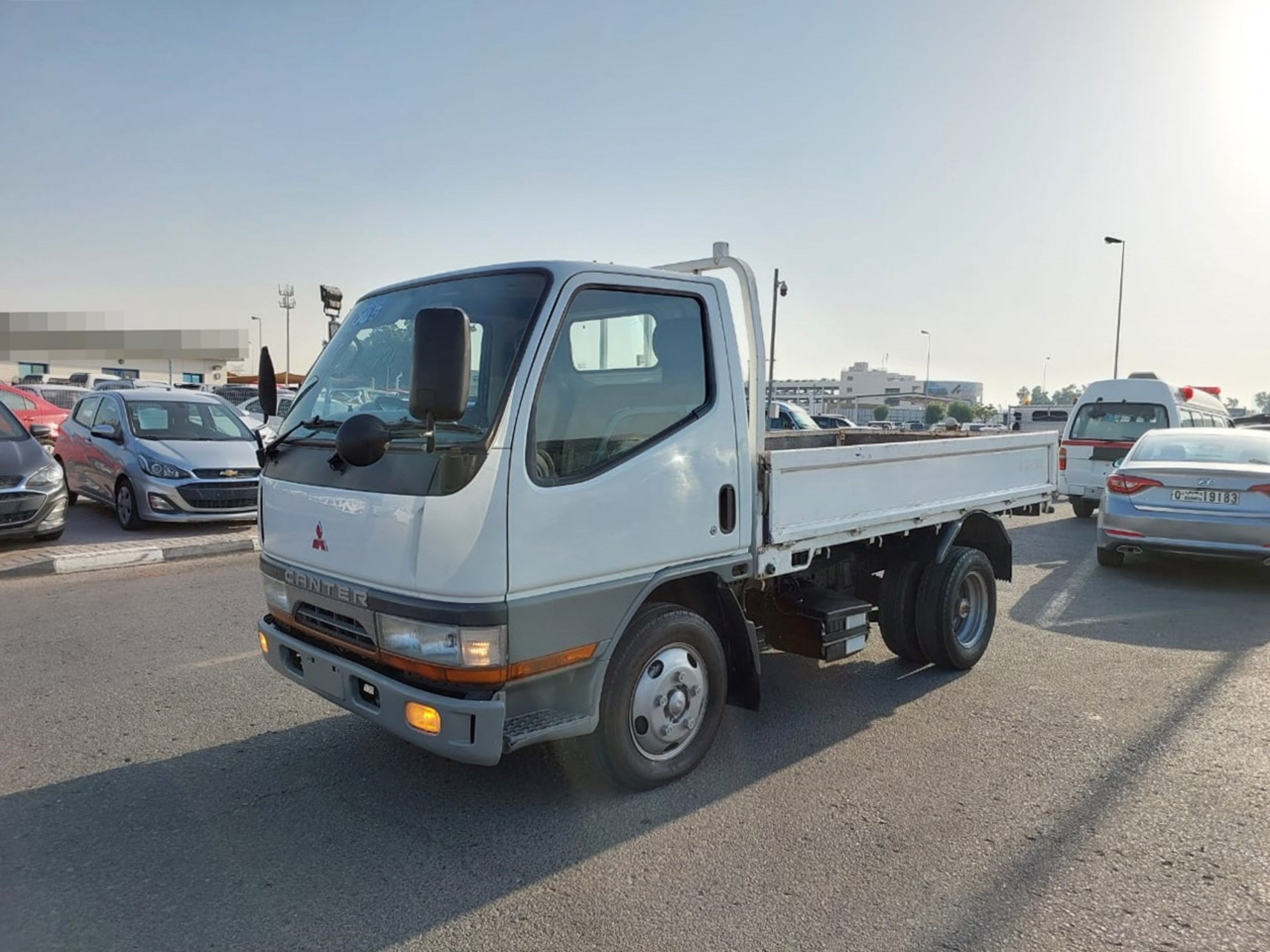 MITSUBISHI Canter