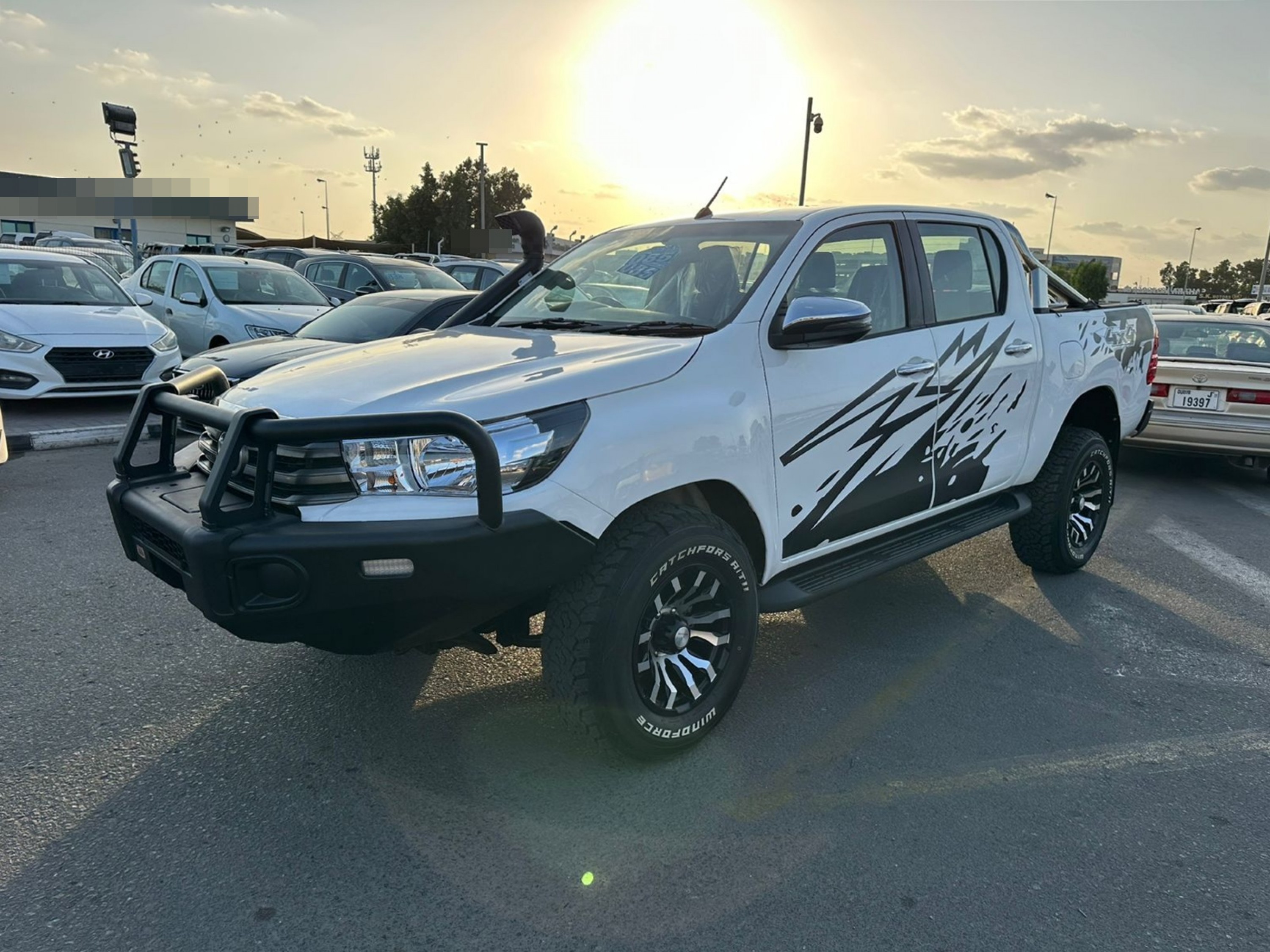 TOYOTA Hilux