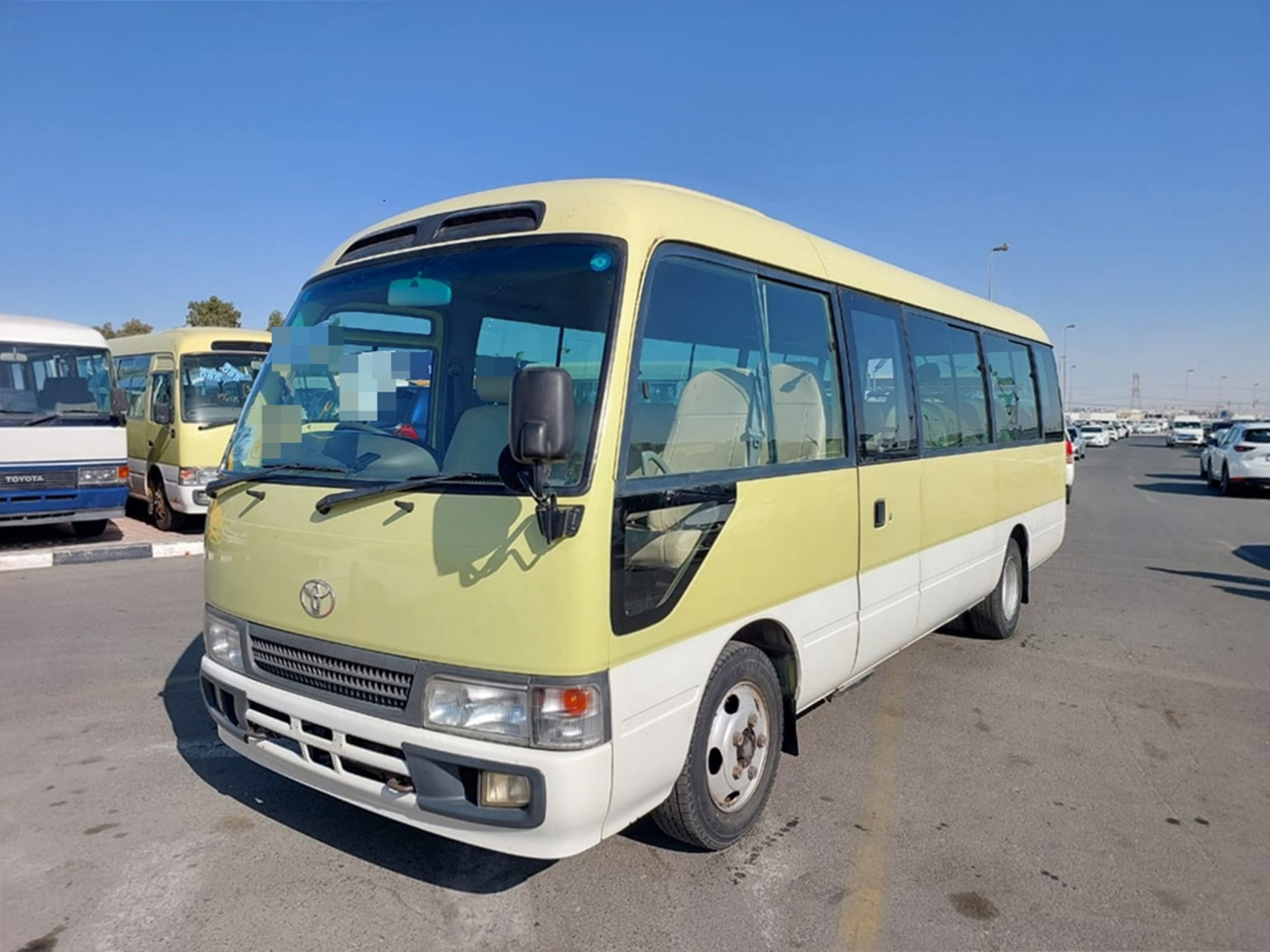 TOYOTA Coaster