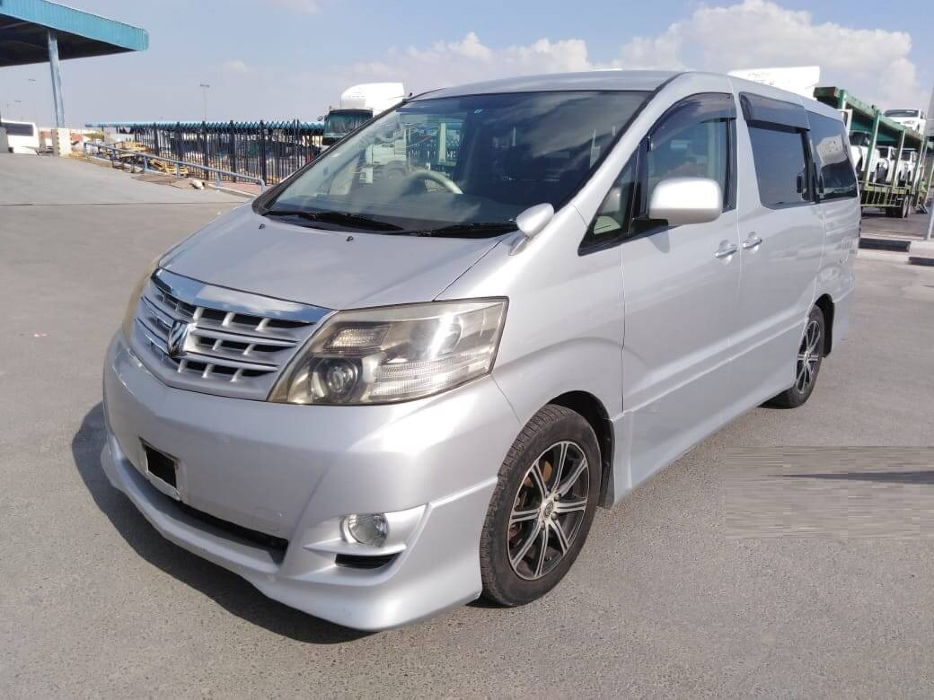 TOYOTA Alphard