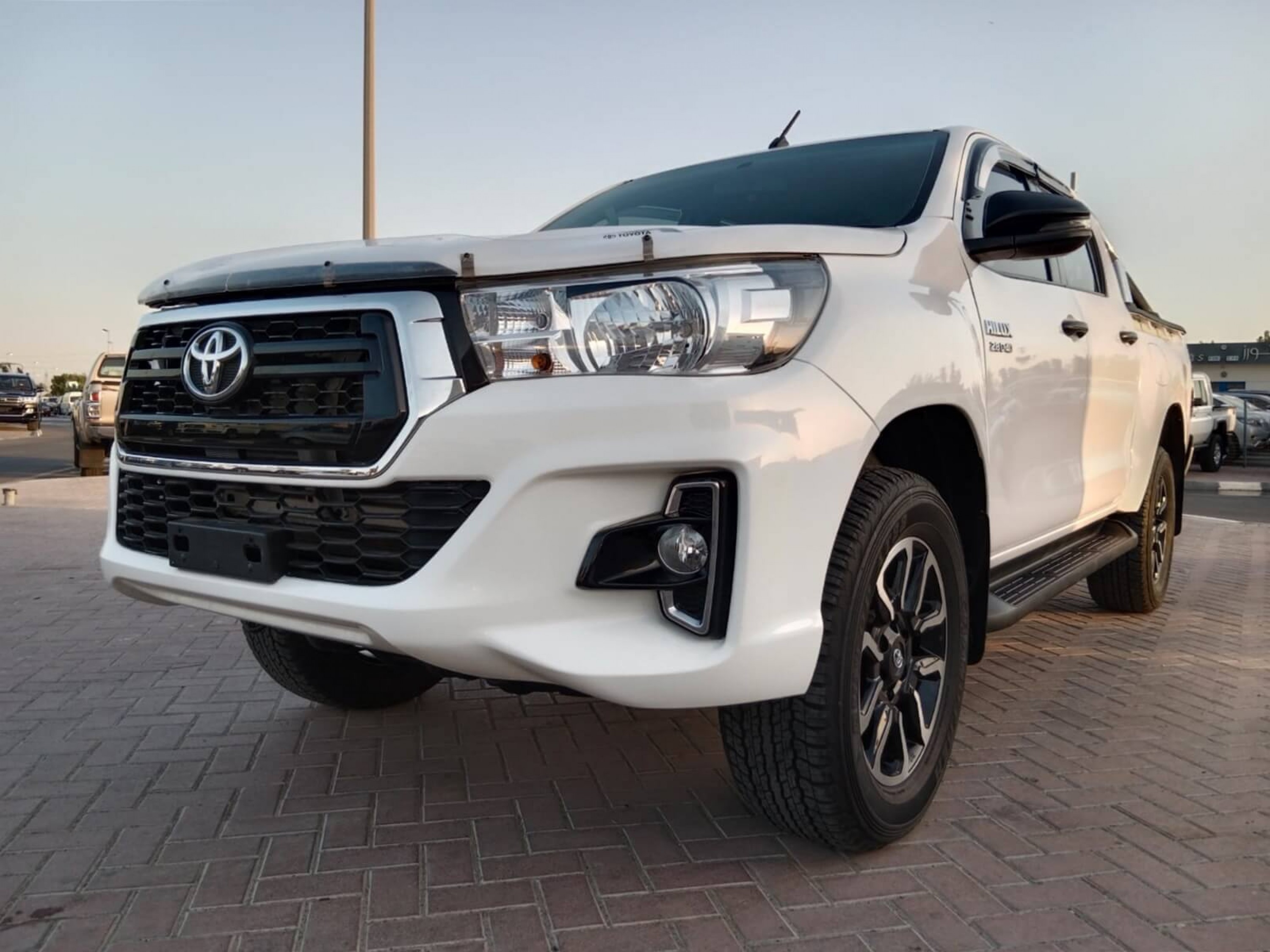 TOYOTA Hilux 