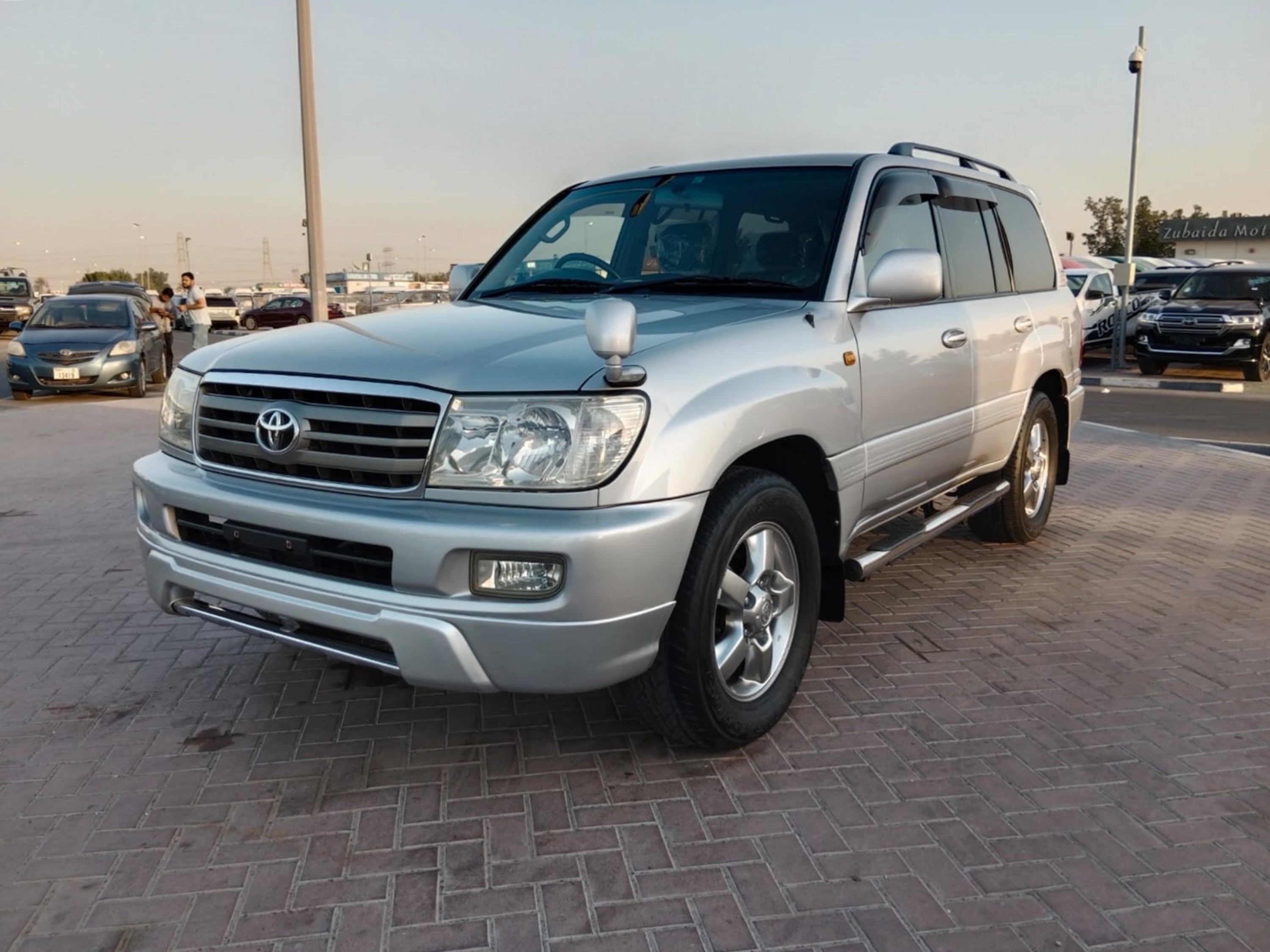 TOYOTA Land Cruiser