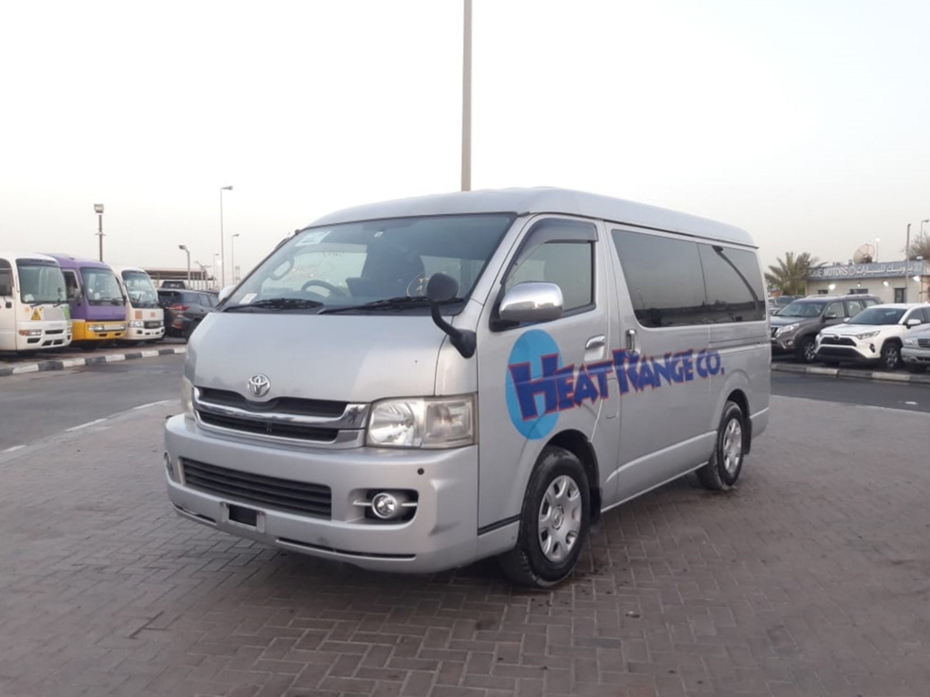 TOYOTA Hiace Van