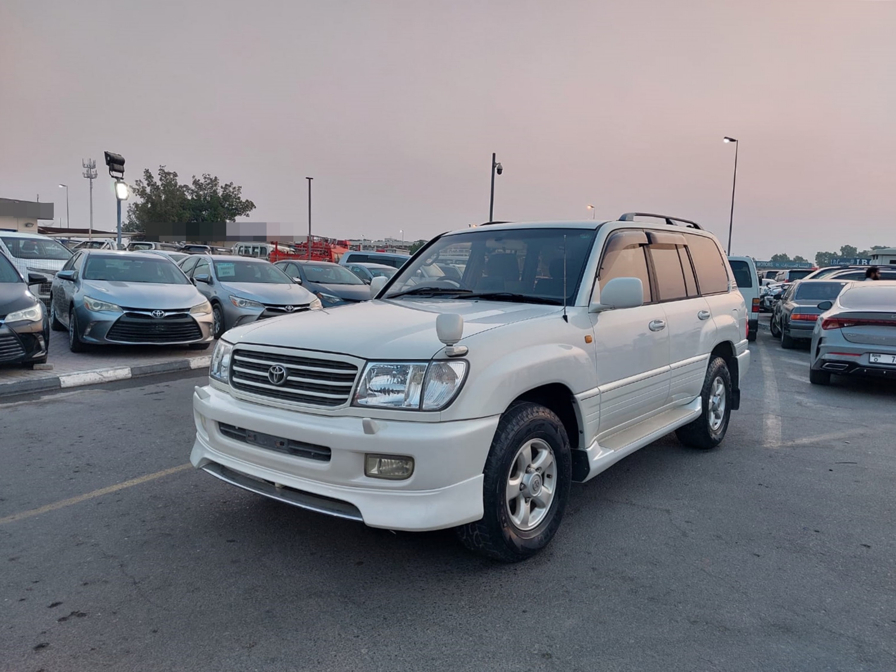 TOYOTA Land Cruiser