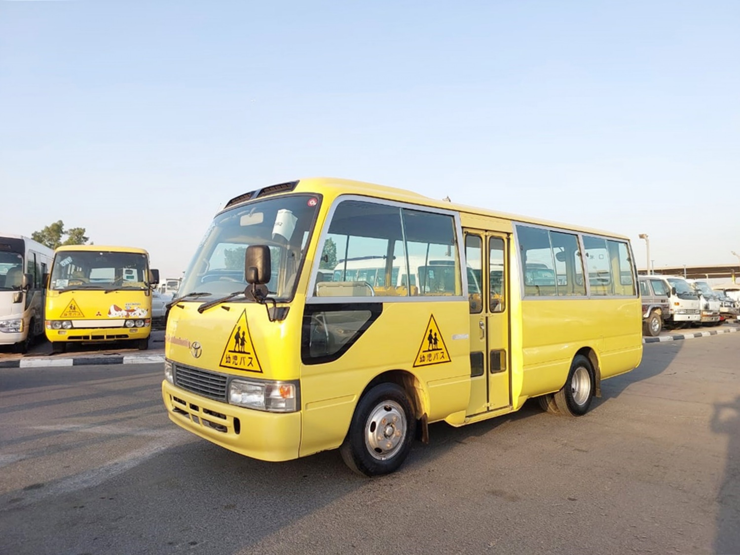 TOYOTA Coaster