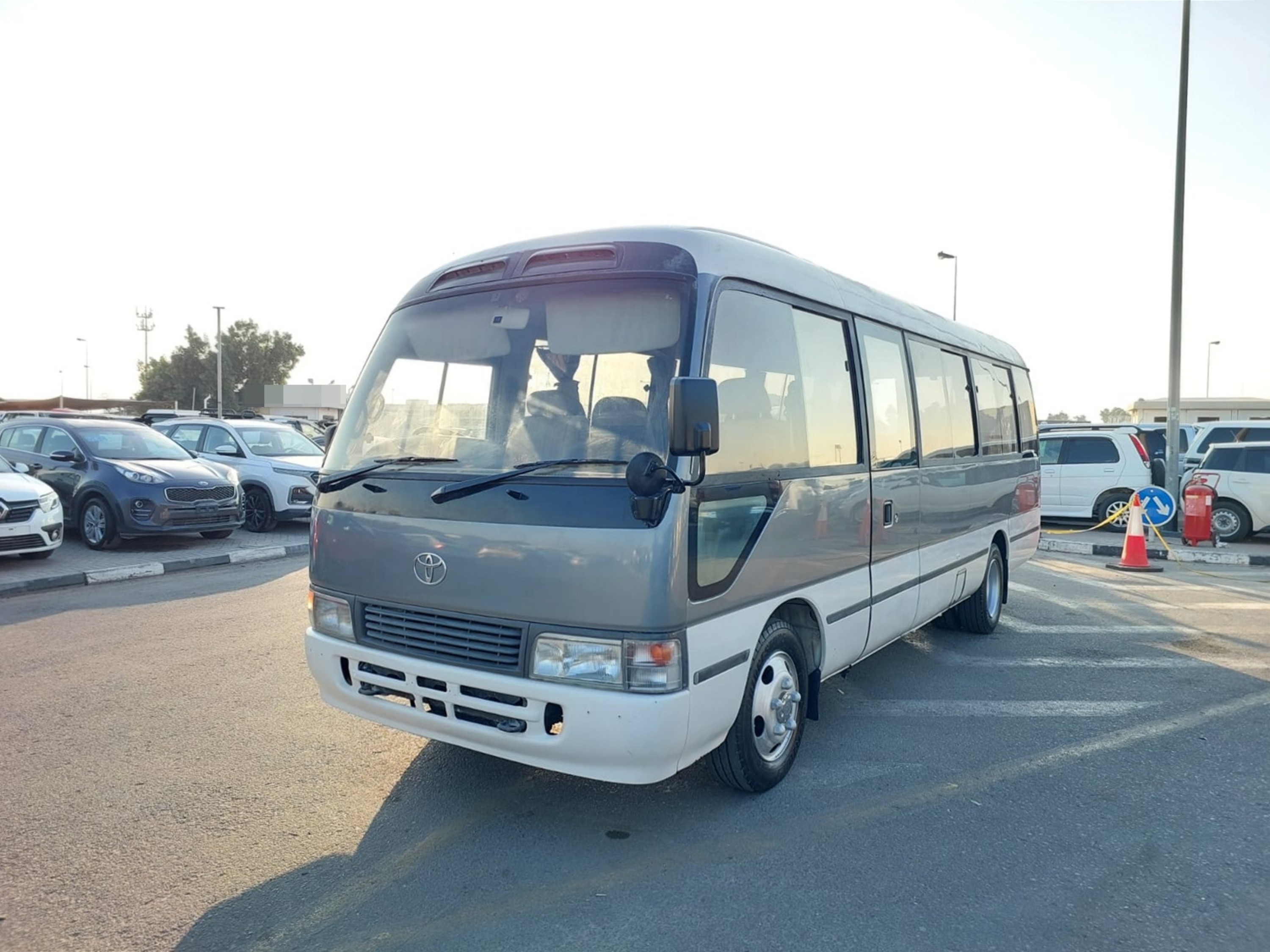 TOYOTA Coaster