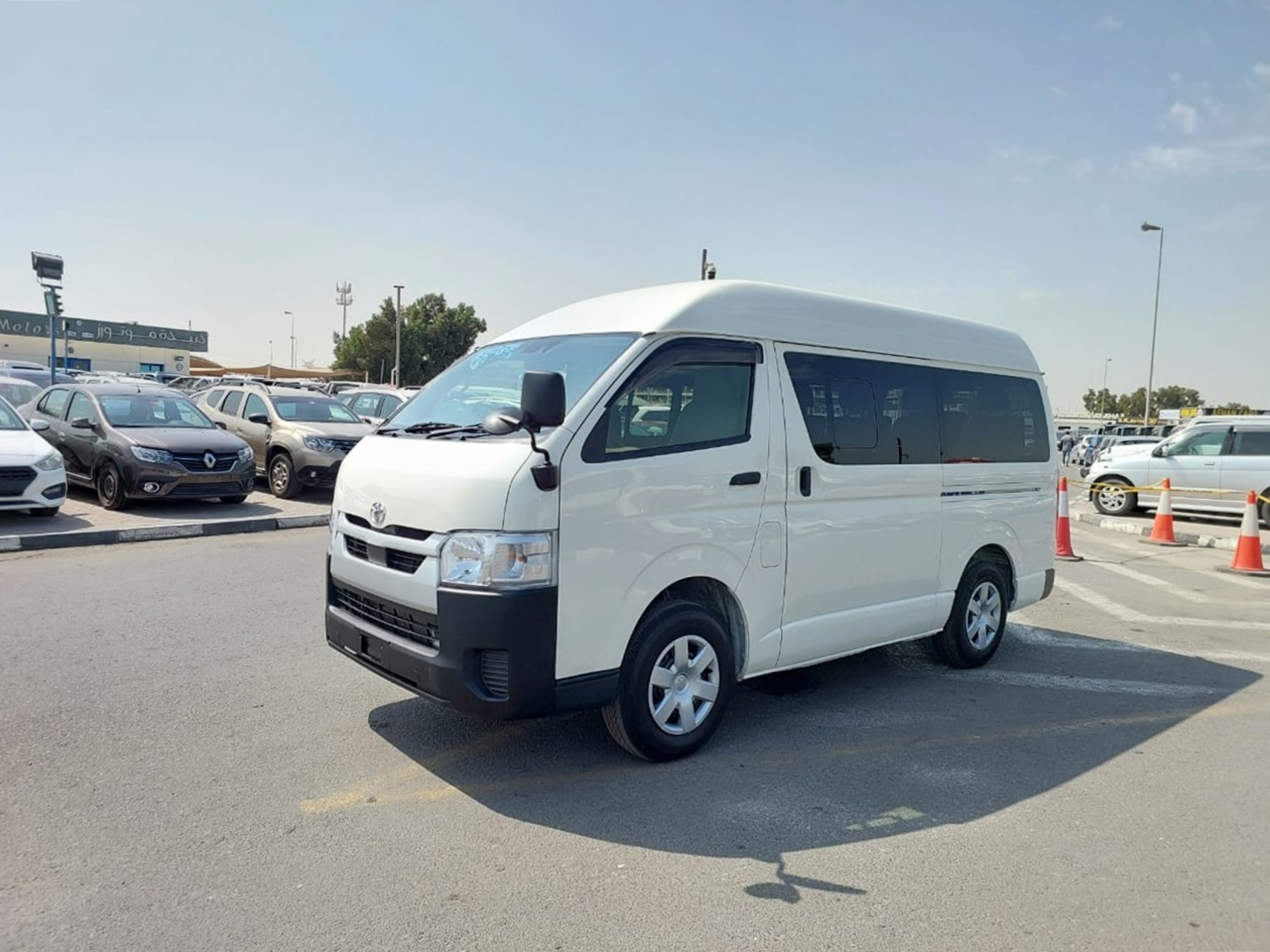 TOYOTA HIACE