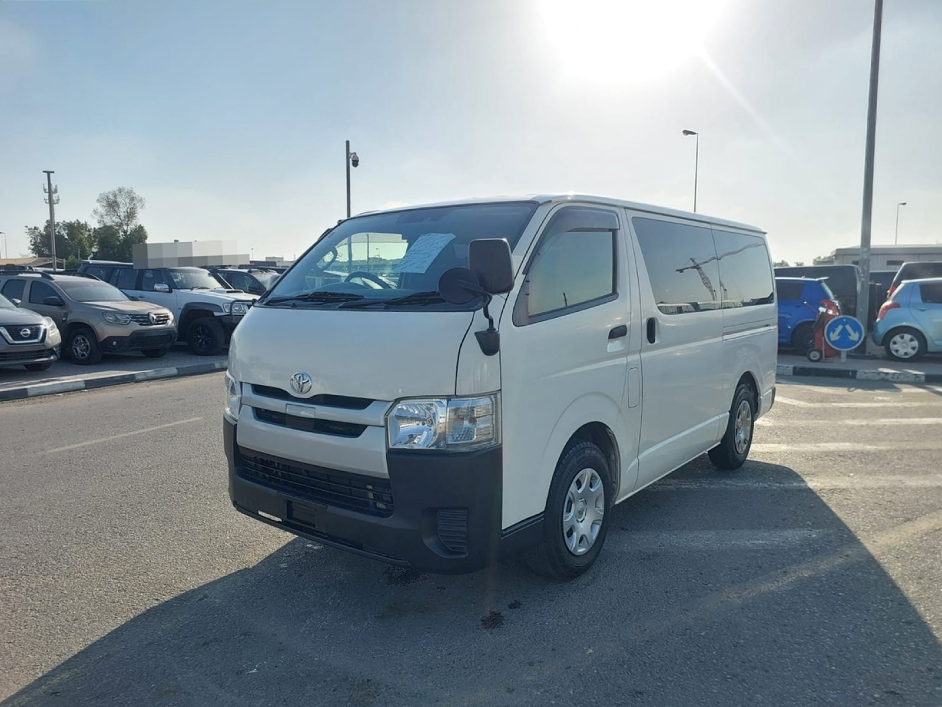 TOYOTA HIACE