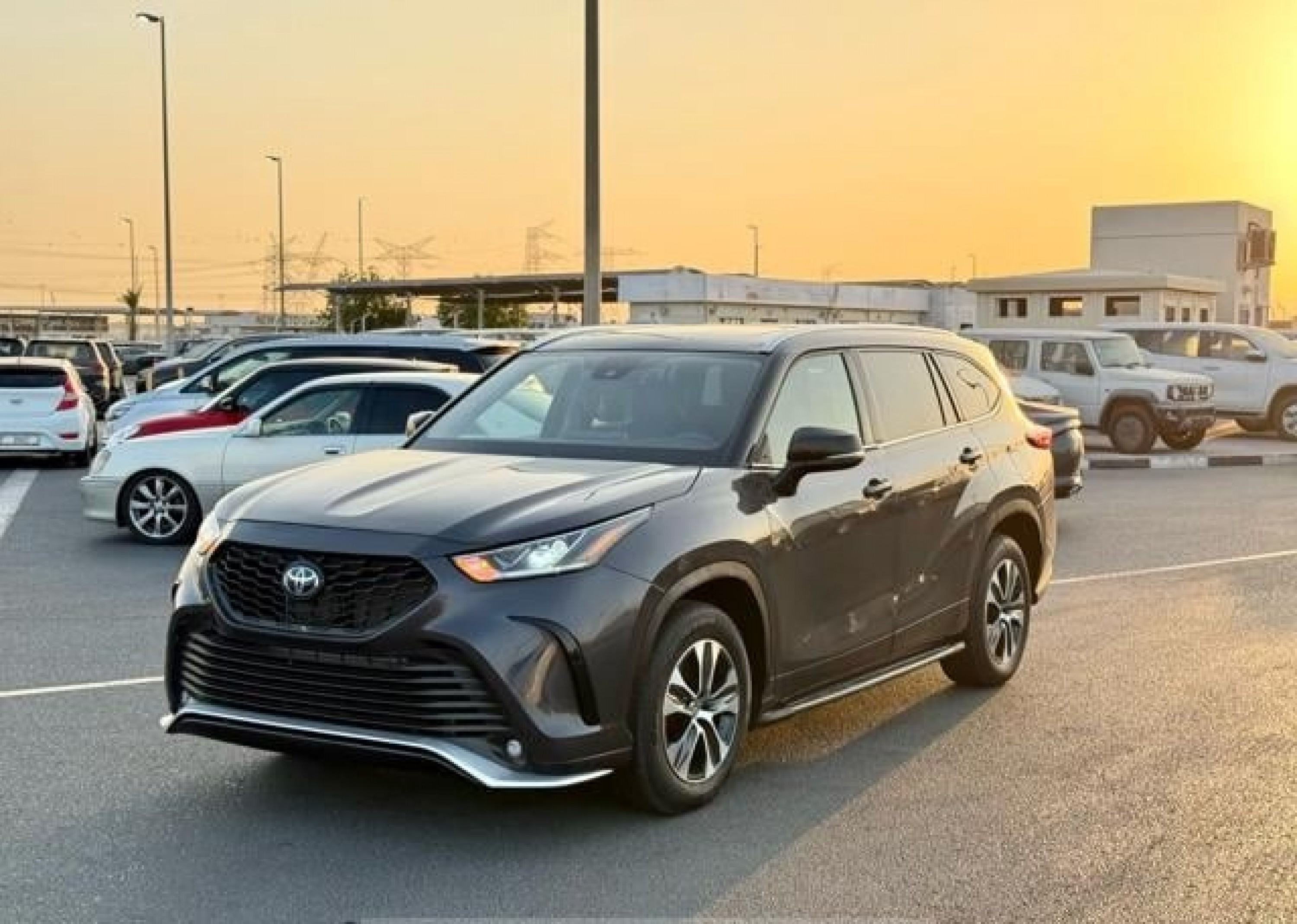 TOYOTA HIGHLANDER