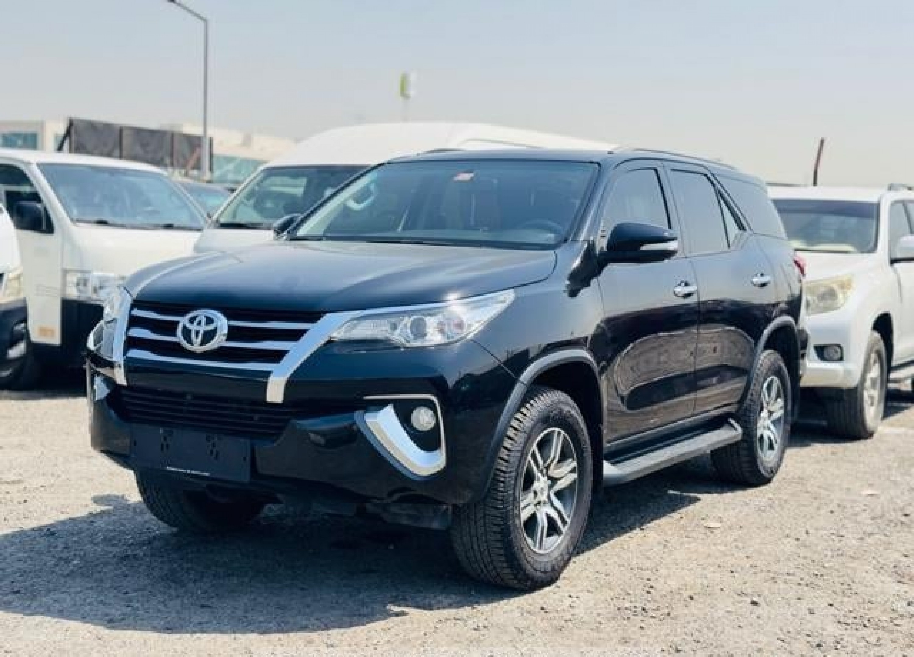 TOYOTA Fortuner