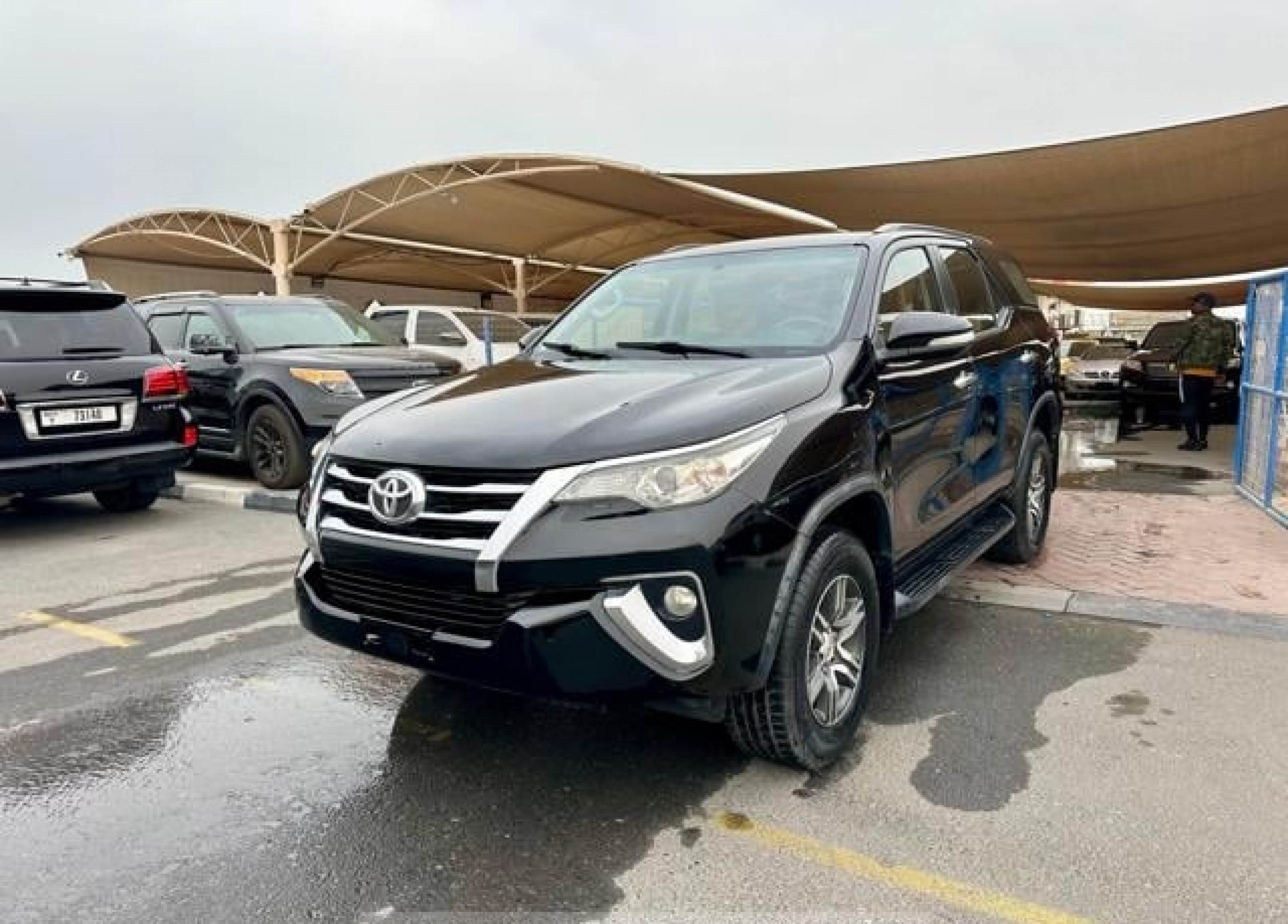 TOYOTA Fortuner