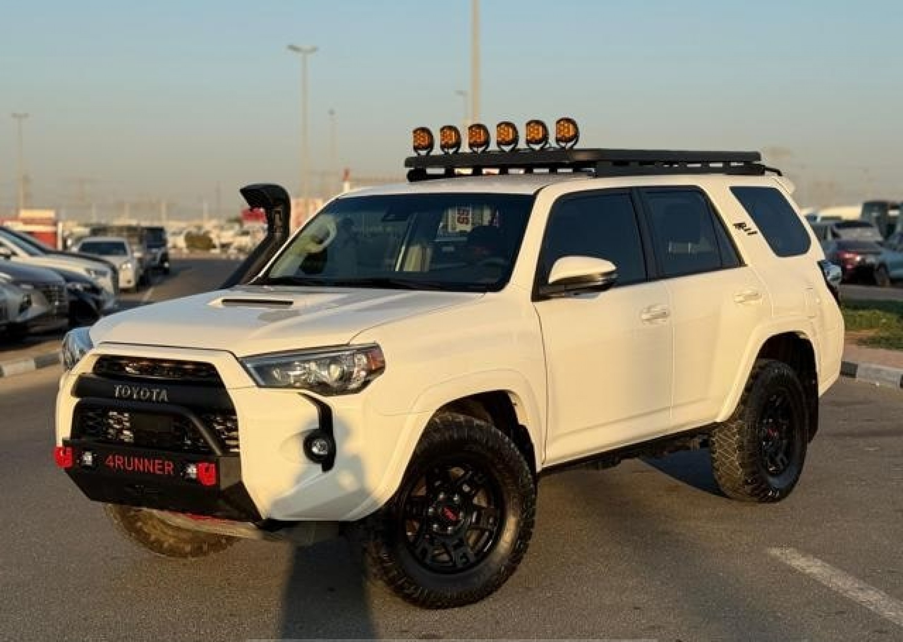 TOYOTA 4 RUNNER