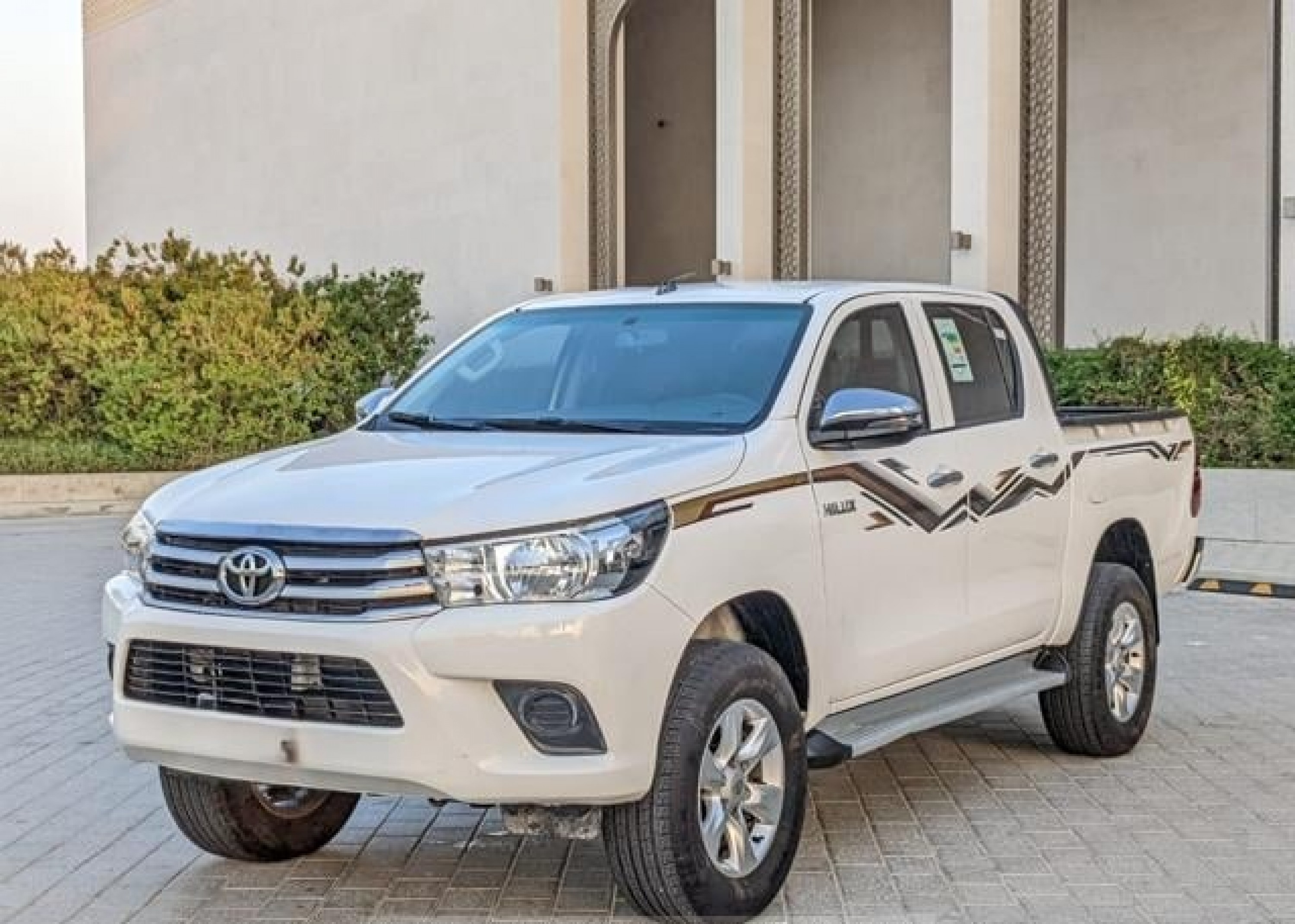 TOYOTA Hilux