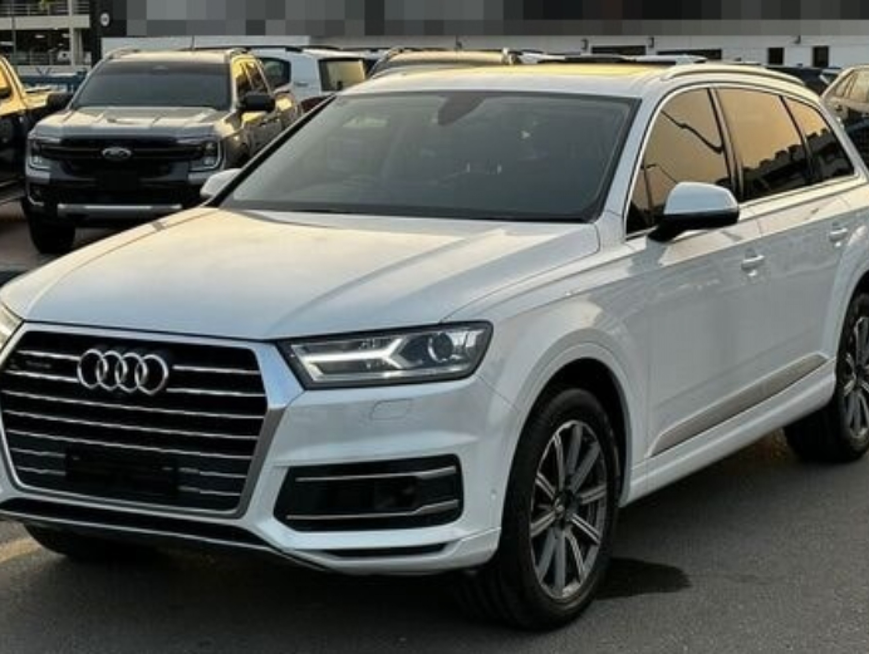 AUDI Q7