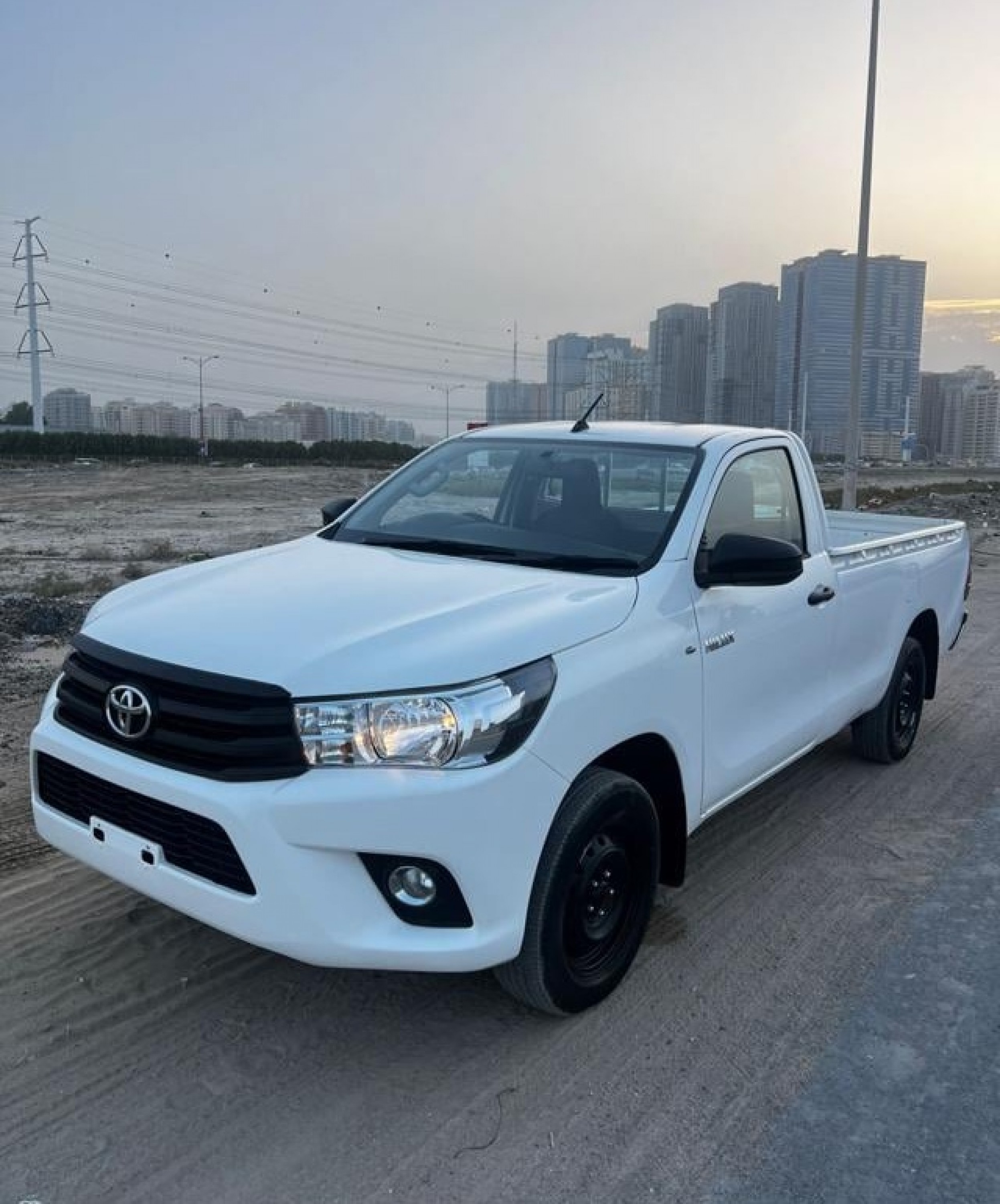 TOYOTA Hilux