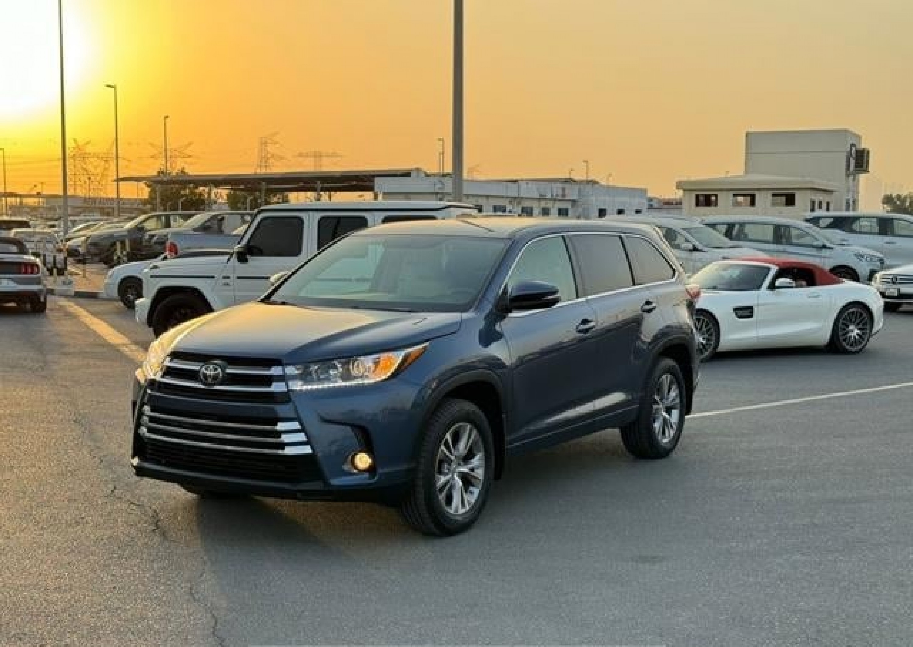 TOYOTA HIGHLANDER