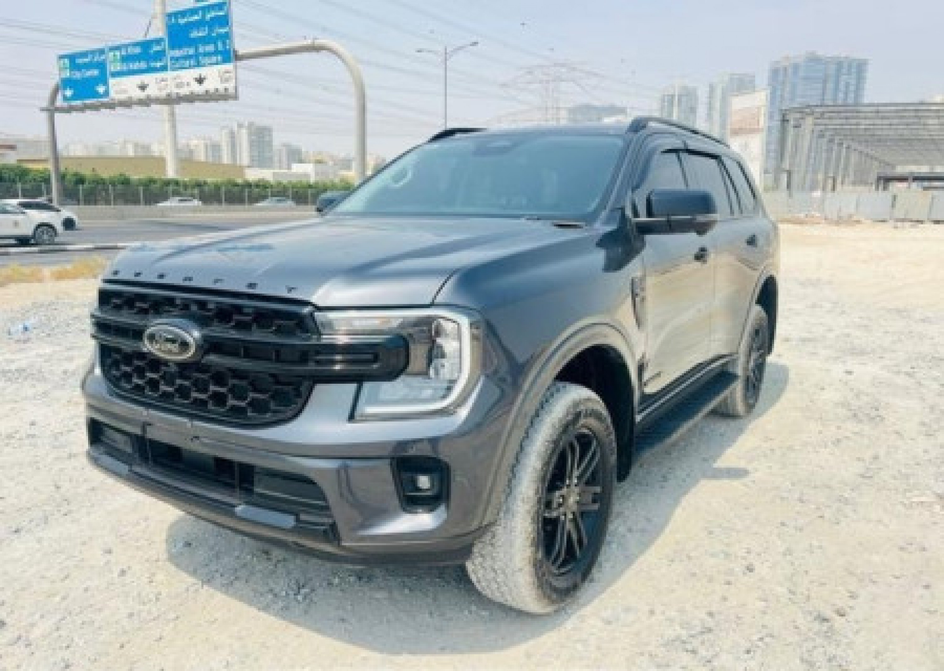 FORD EVEREST.