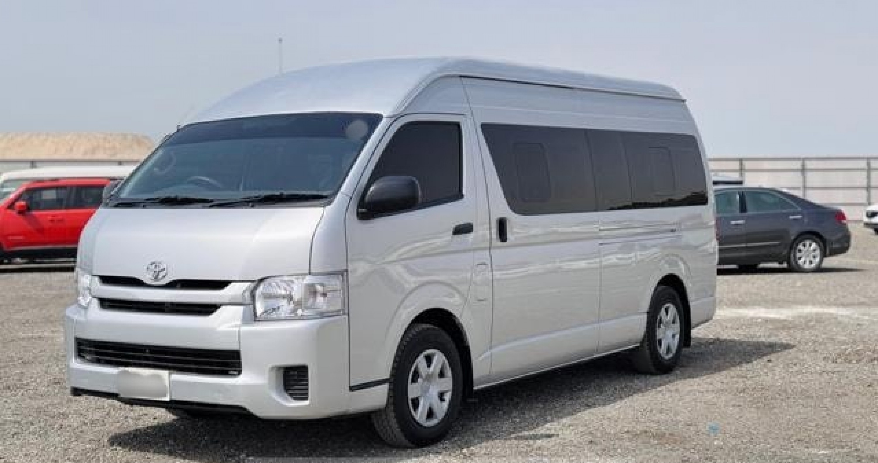 TOYOTA HIACE