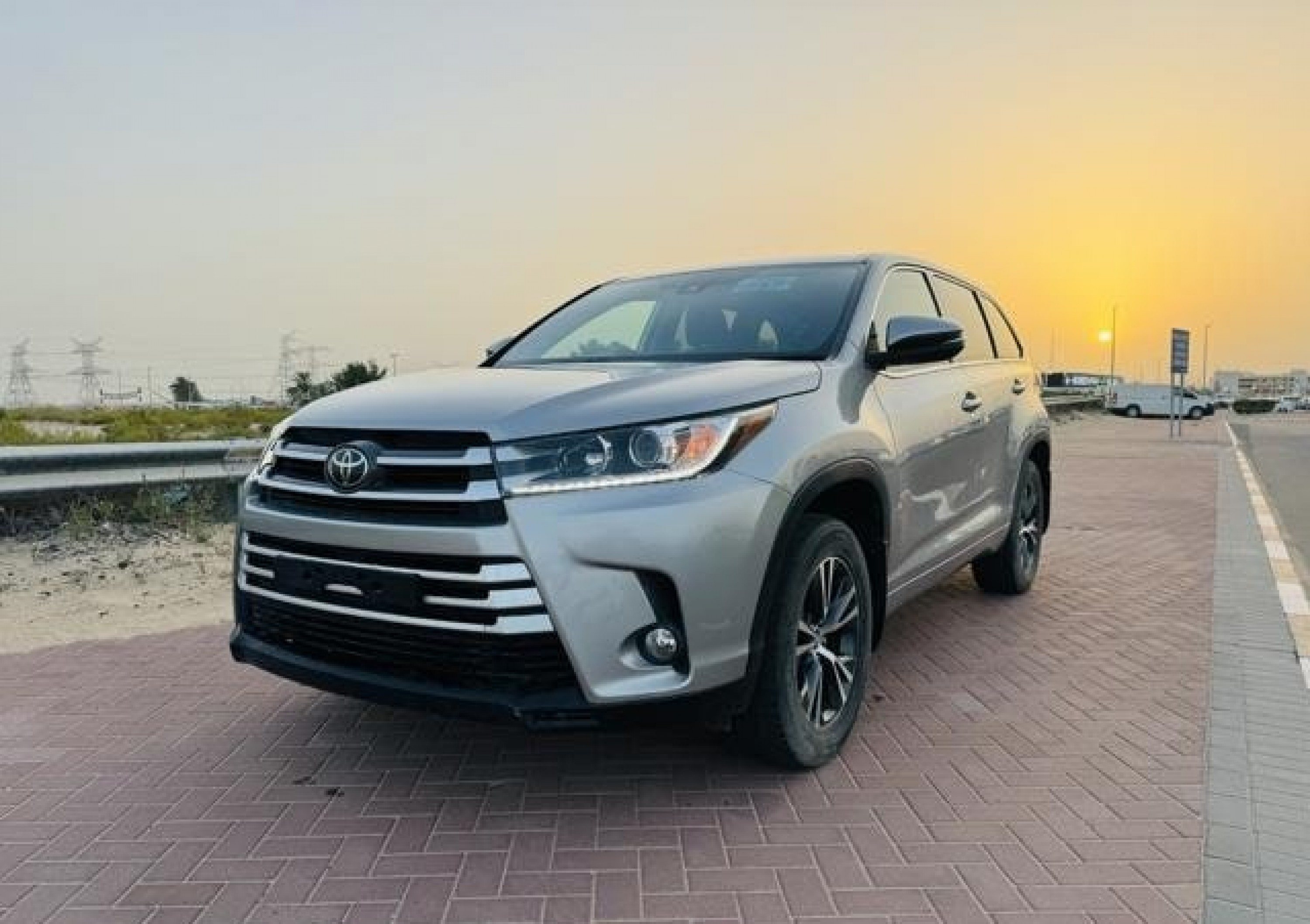 TOYOTA Kluger