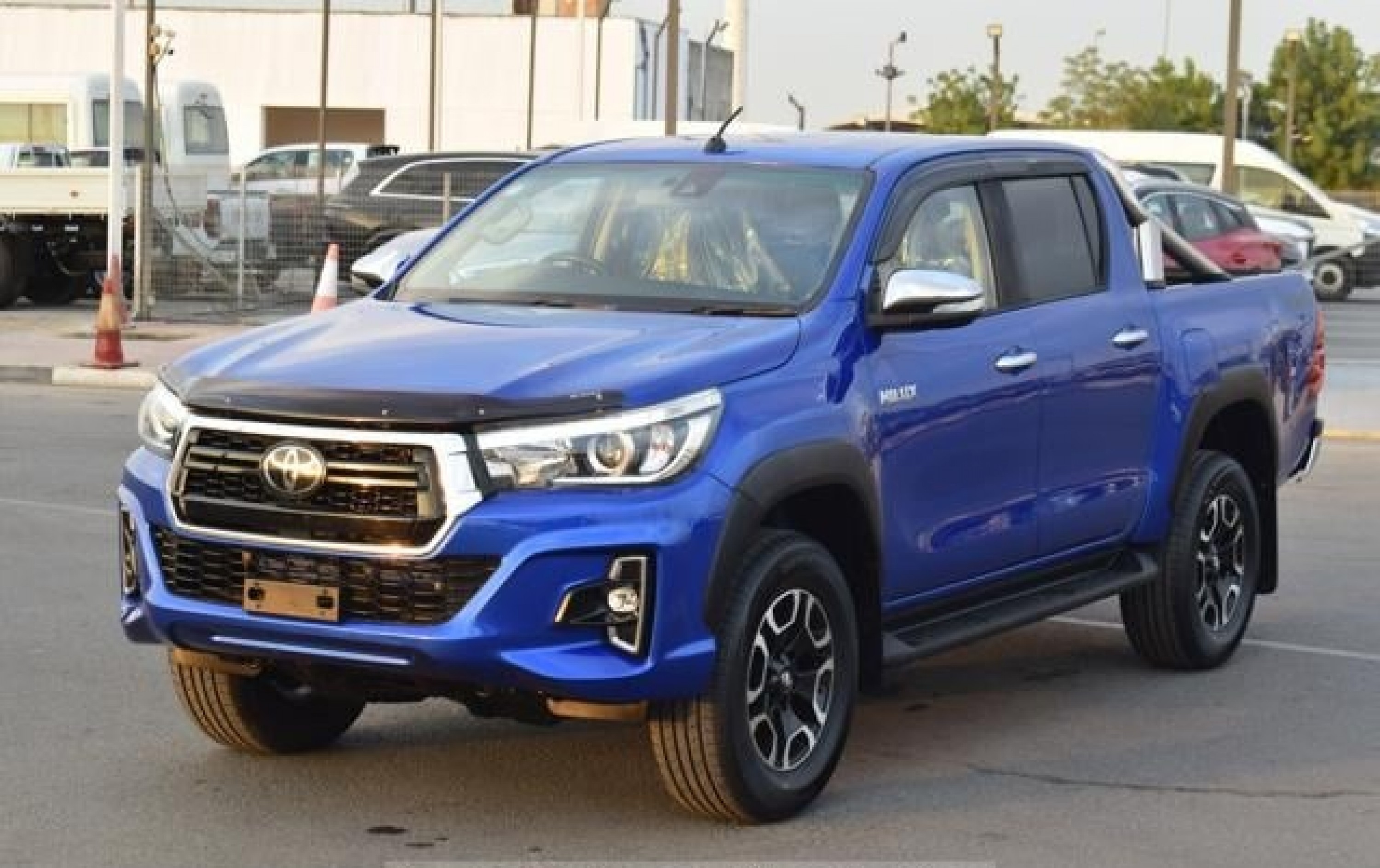 TOYOTA Hilux