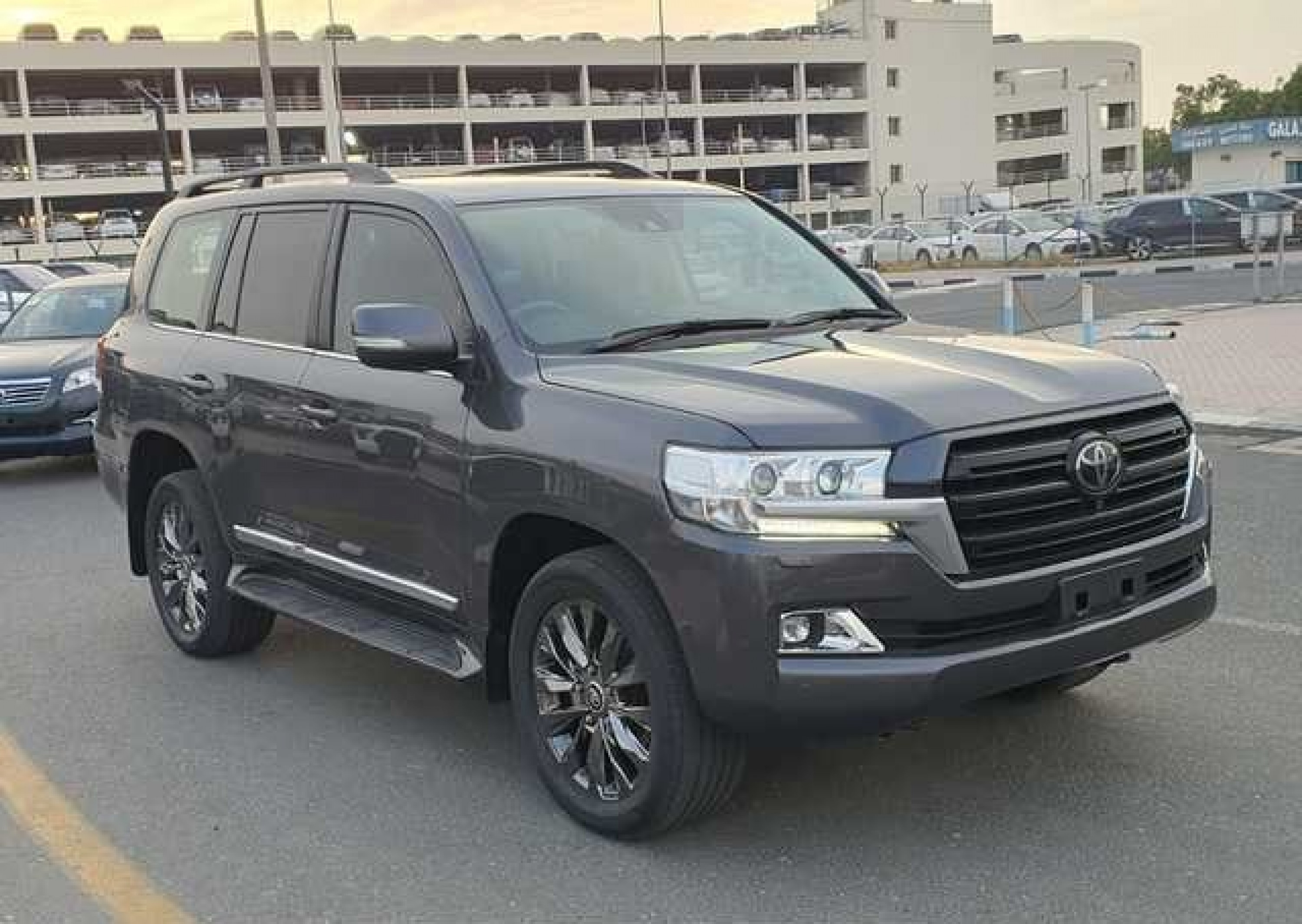 TOYOTA Land Cruiser