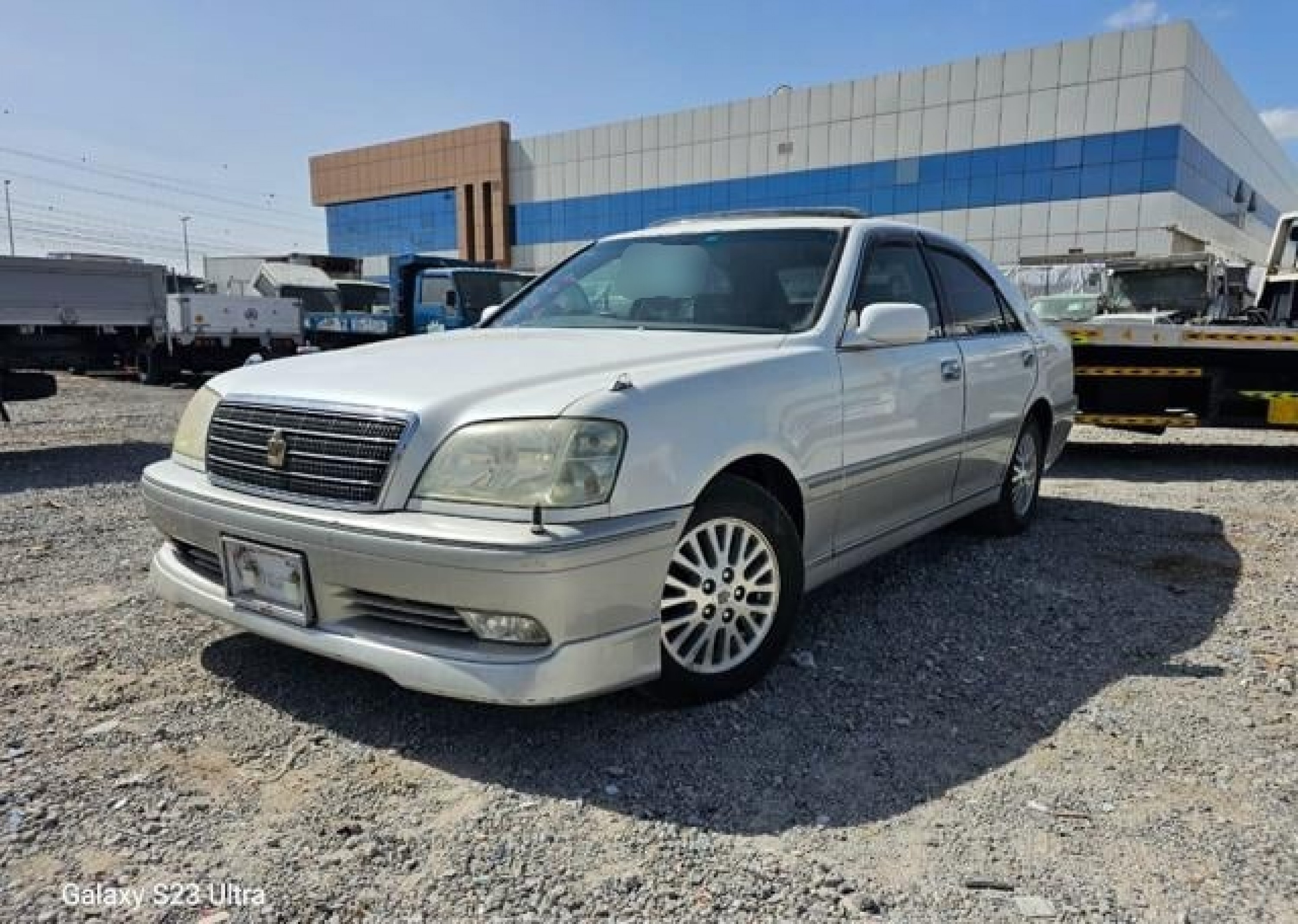 TOYOTA Crown