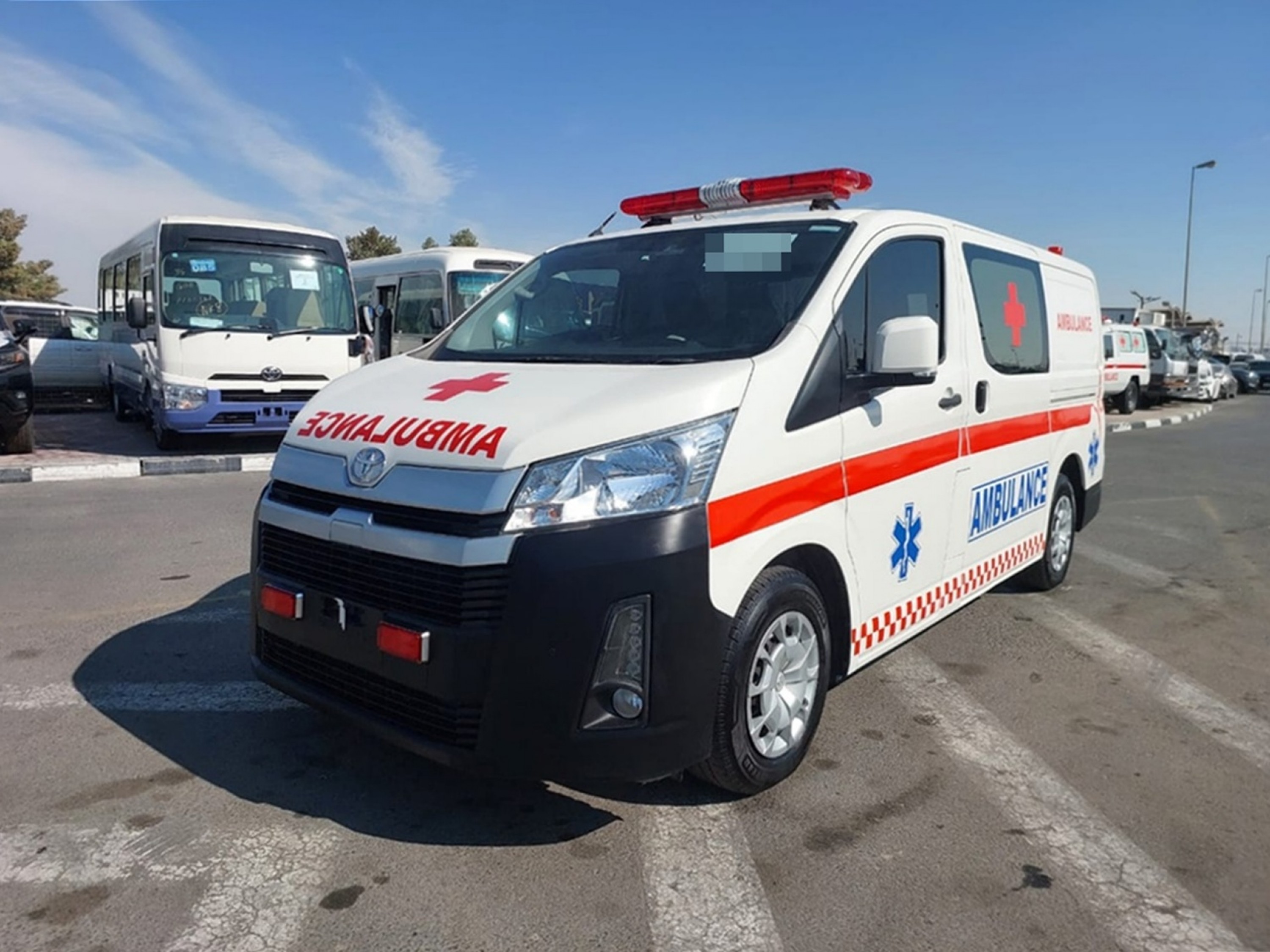 TOYOTA HIACE AMBULANCE