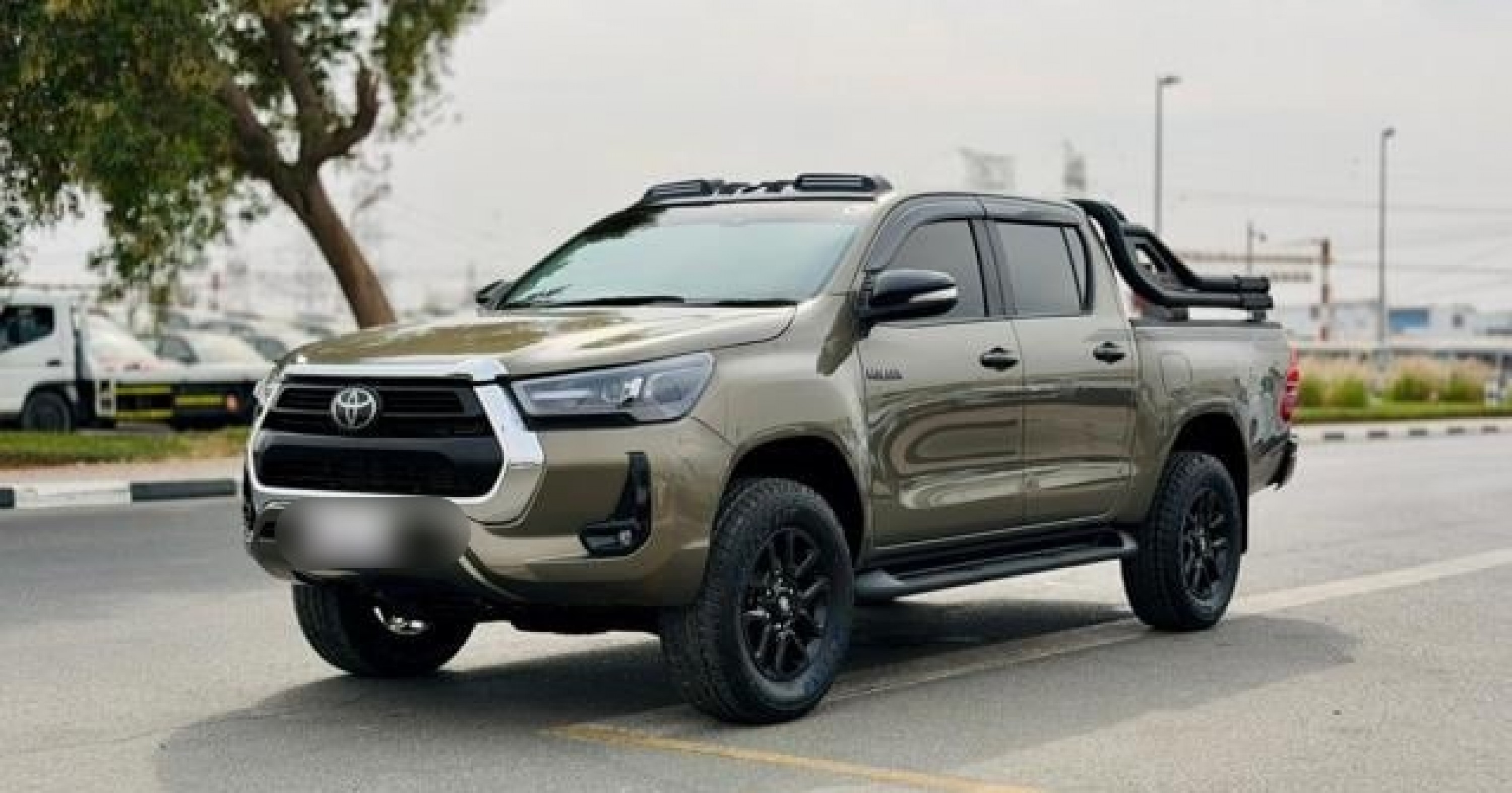 TOYOTA Hilux