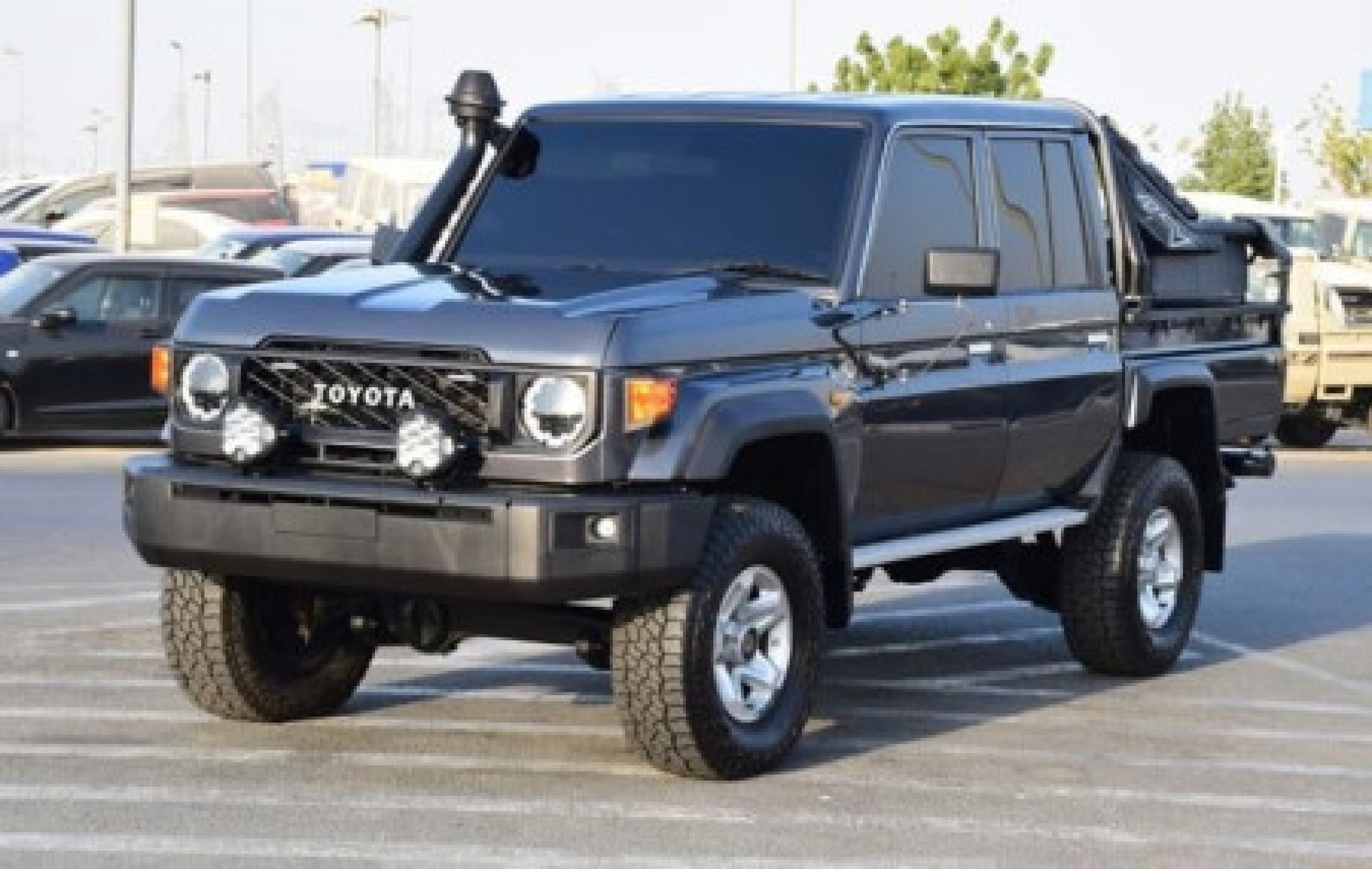 TOYOTA Land Cruiser