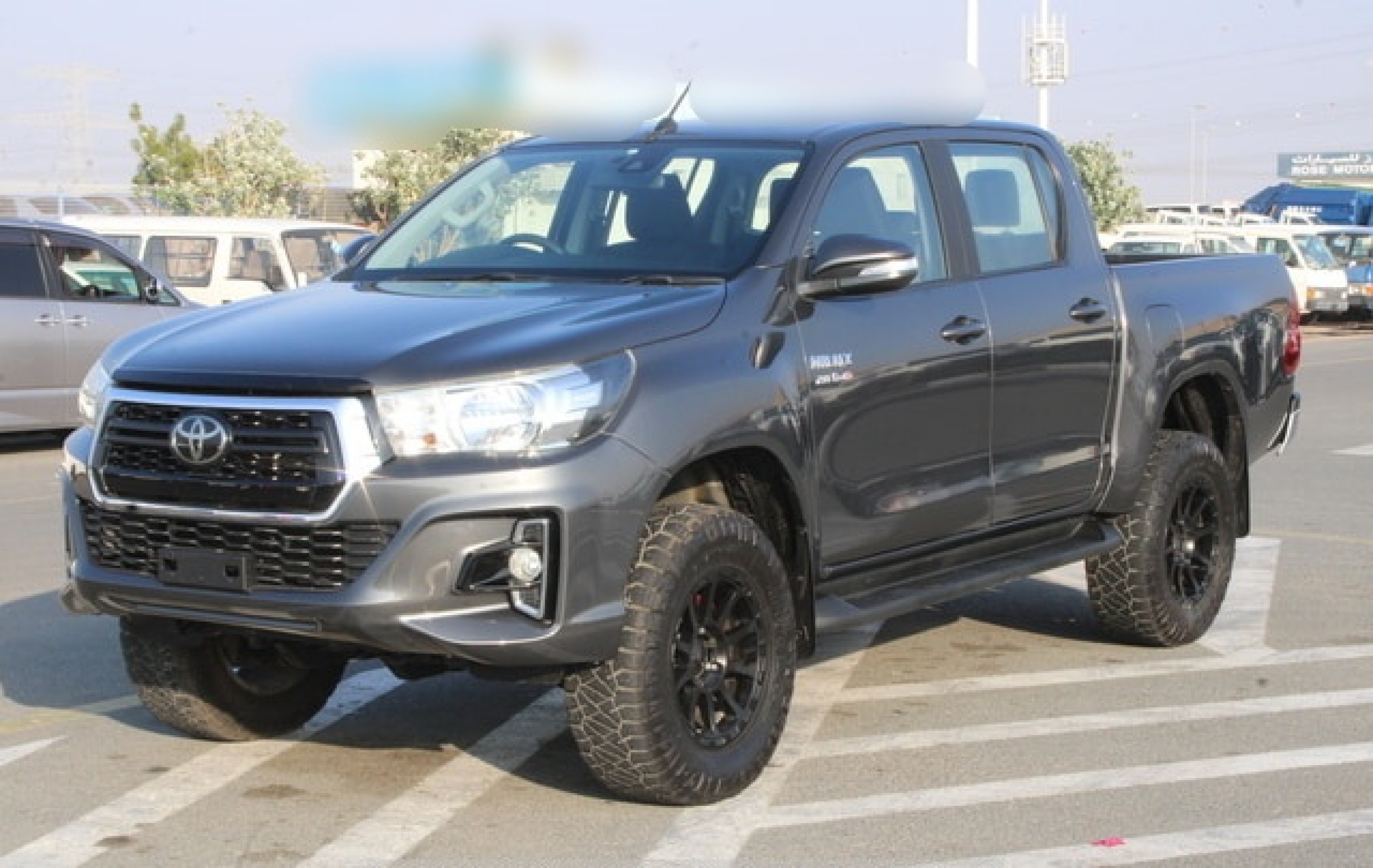 TOYOTA Hilux