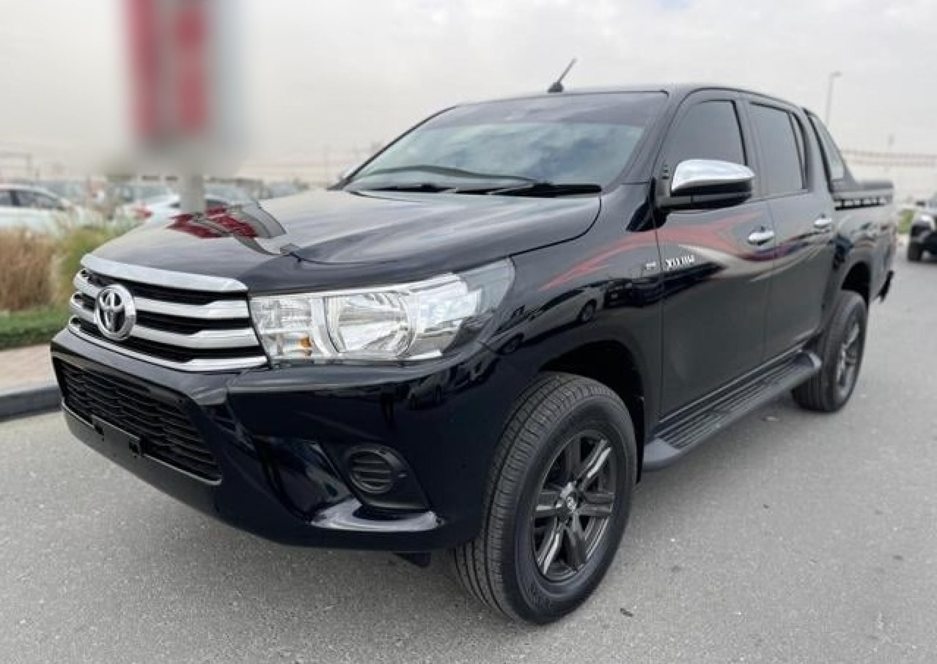 TOYOTA Hilux