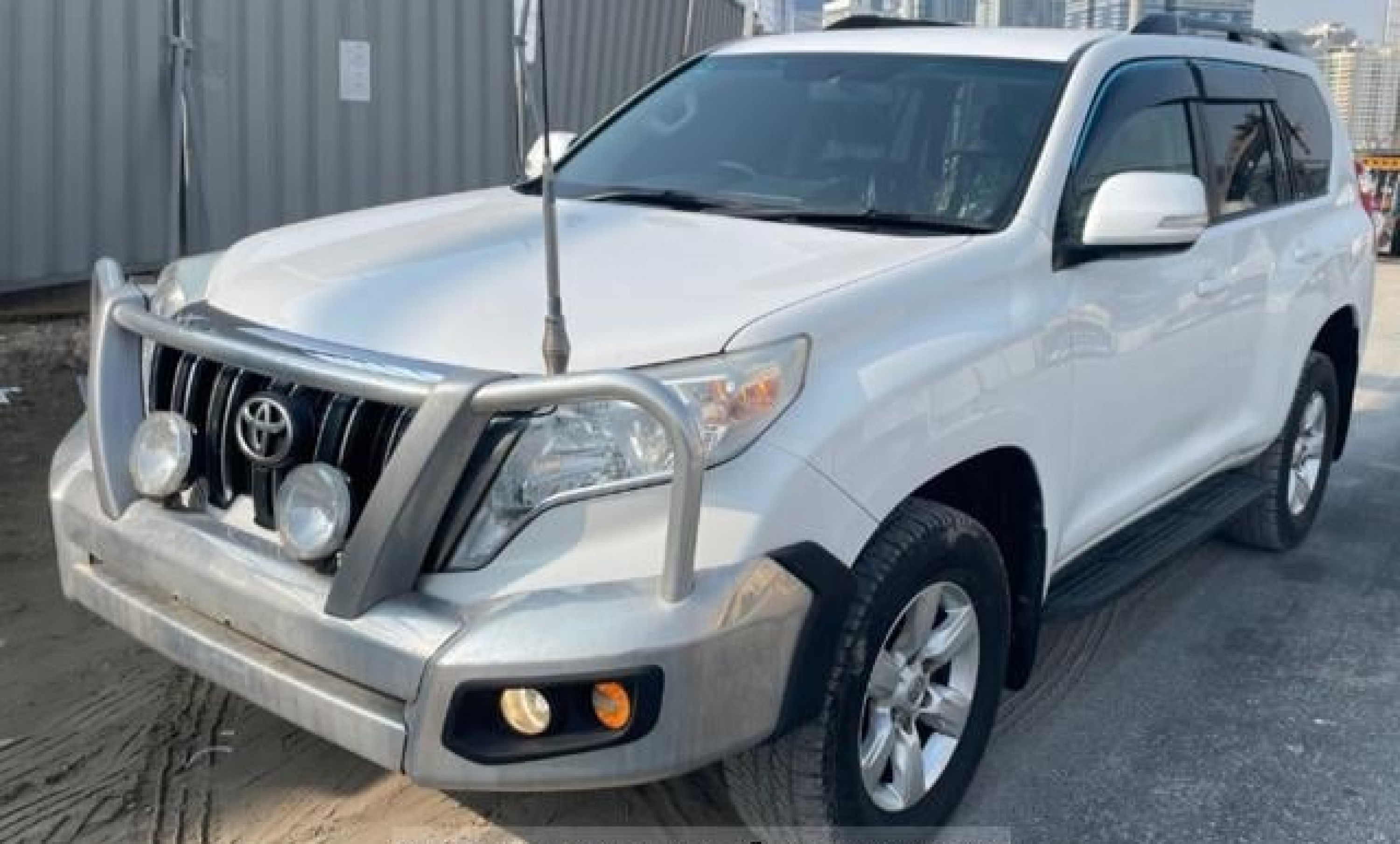 TOYOTA Land Cruiser Prado