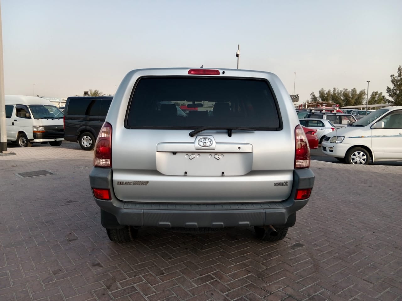 5875 TOYOTA HILUX SURF 2.7 A/T SILVER