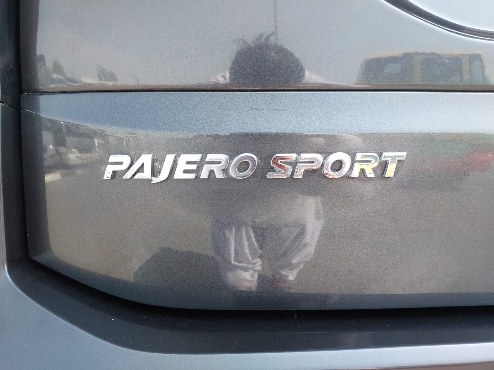 4333 MITSUBISHI PAJERO (SPORT) PAJERO 2.4 A/T 4WD GRAY