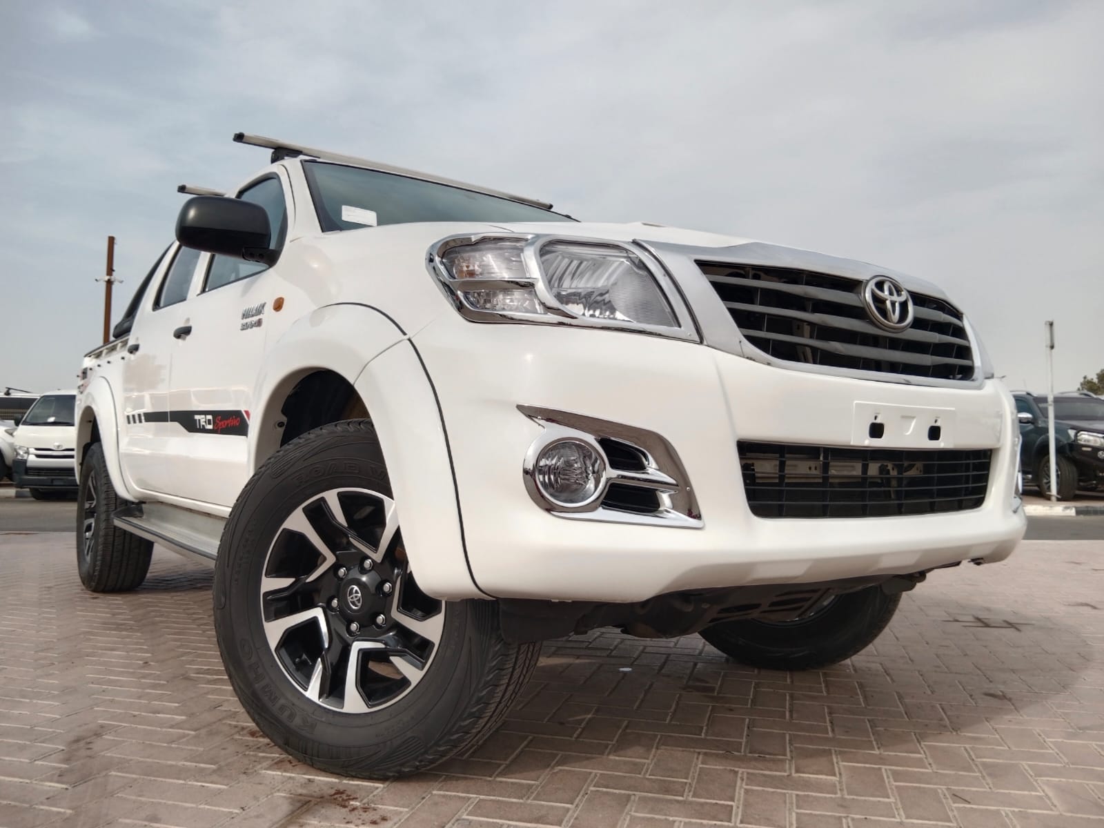 5278 TOYOTA HILUX PICK UP 3.0 WHITE