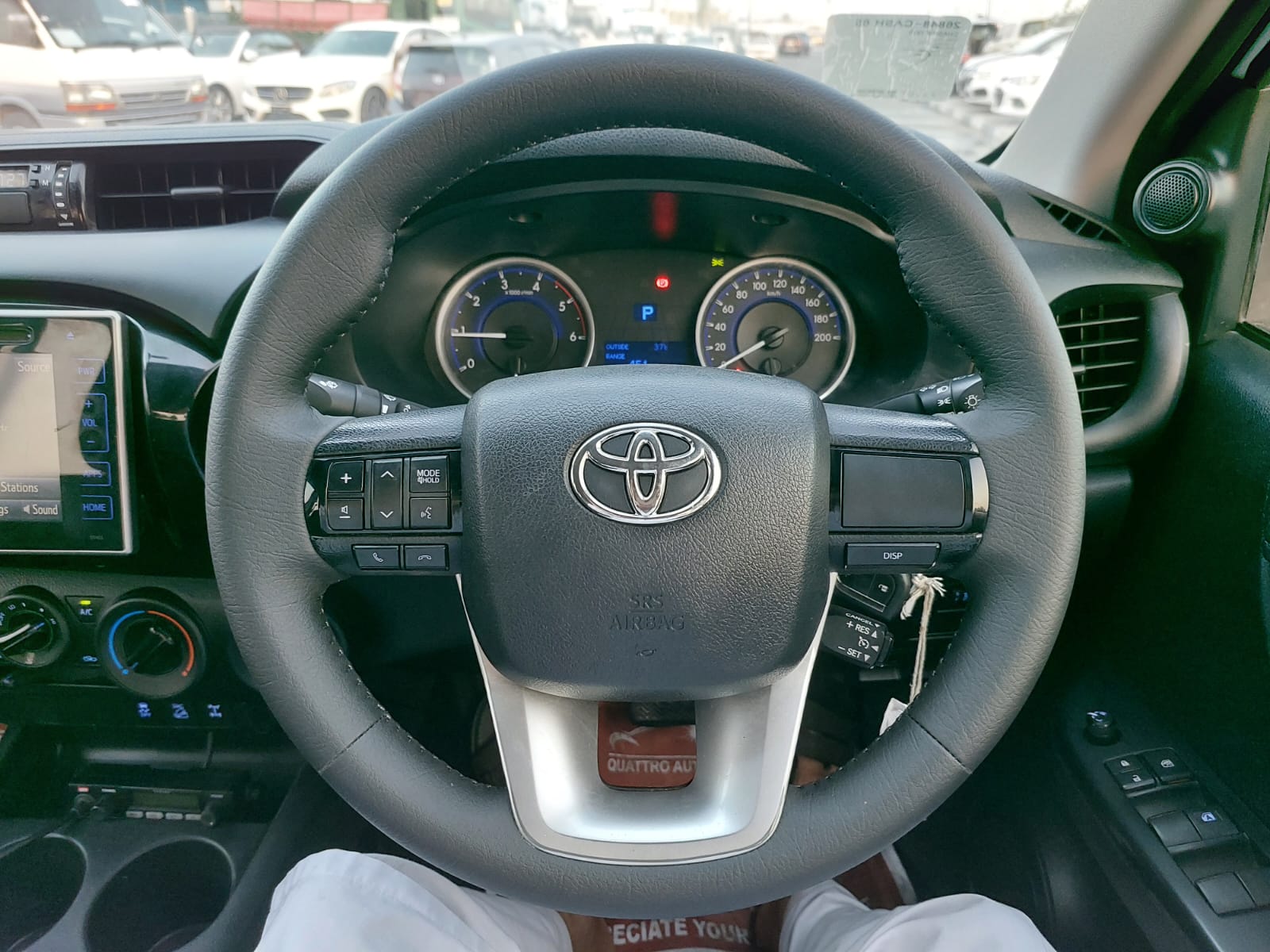 7970 TOYOTA HILUX PICK UP A/T 2.8 4WD WHITE