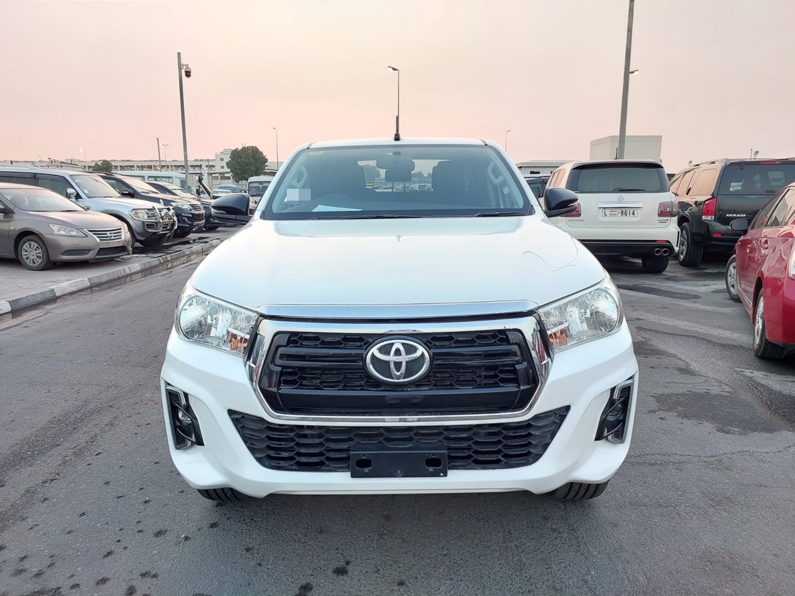 7970 TOYOTA HILUX PICK UP A/T 2.8 4WD WHITE