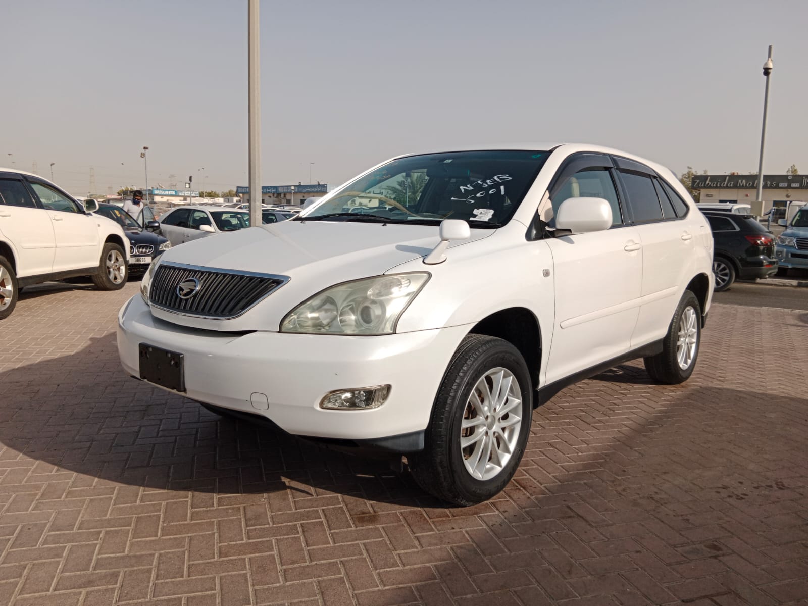 4568  TOYOTA HARRIER  2.4 A/T WHITE